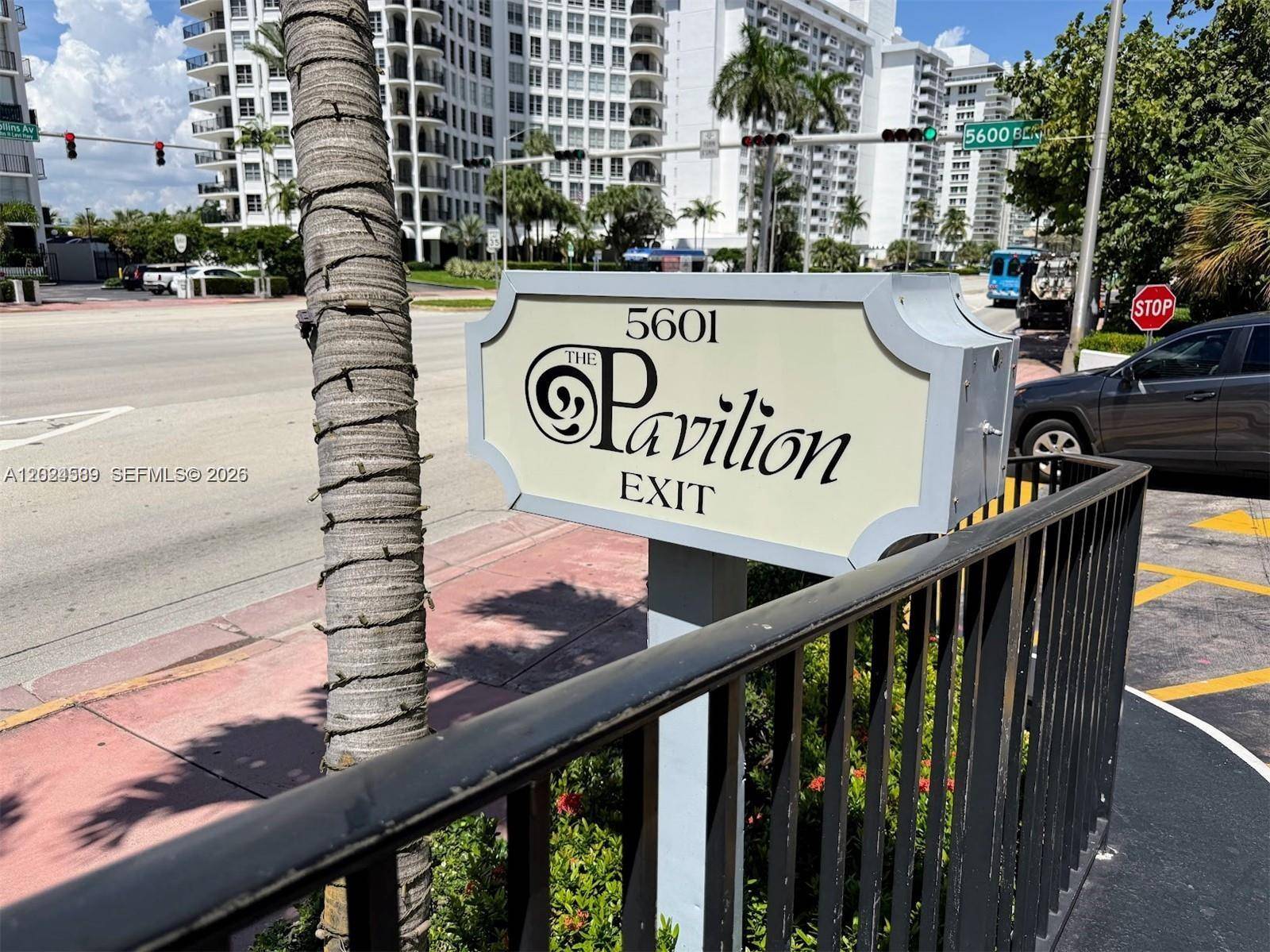 5601 COLLINS AVMiami Beach - Condo/Co-Op/Annual,Apartment condo unit 607 - picture