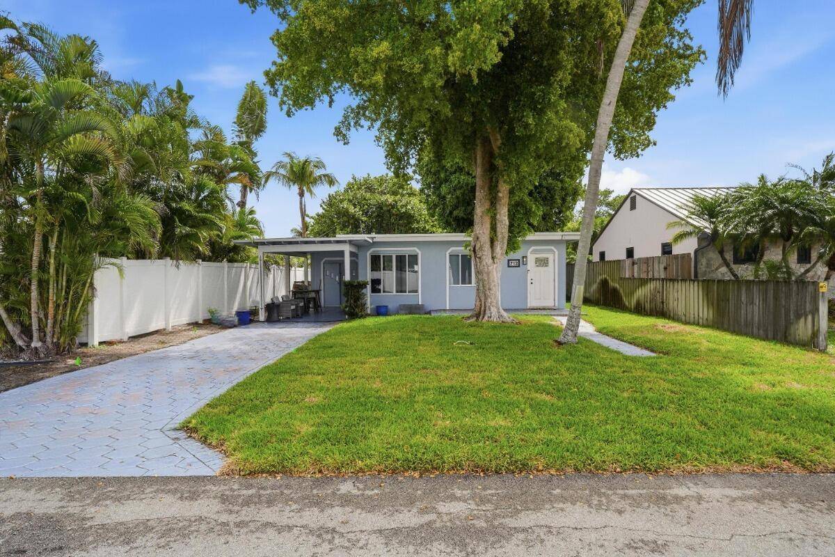 712 NE 10thPompano Beach - picture