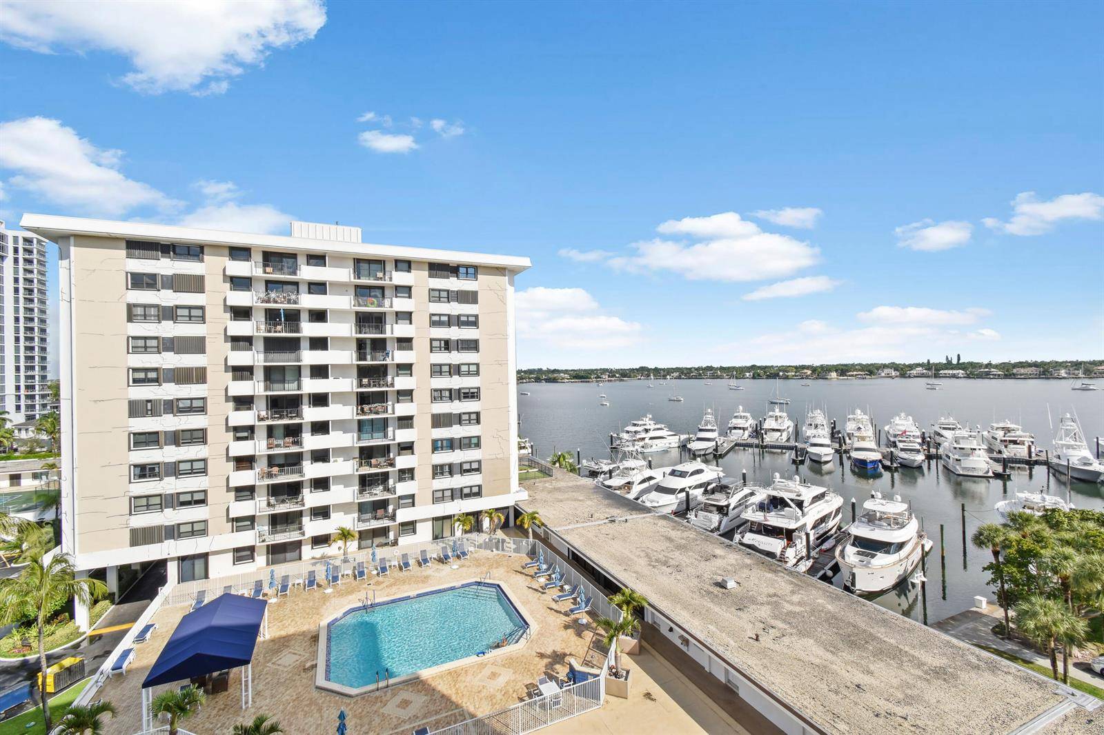 1200 MarineNorth Palm Beach - Condo condo unit 601 - picture