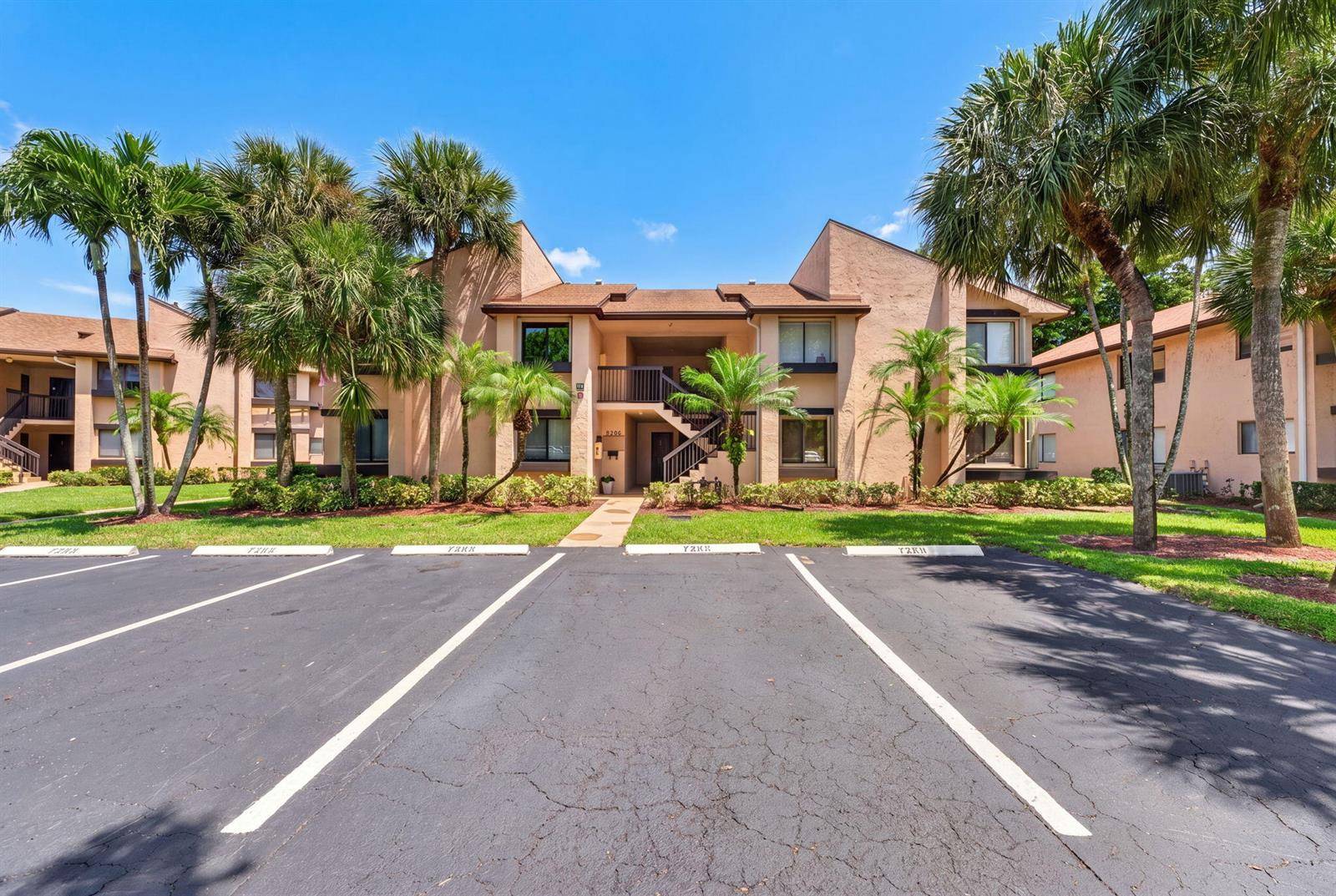 2240 SW 92ndDavie - GARDENS 2 CONDO condo unit 2402 - picture