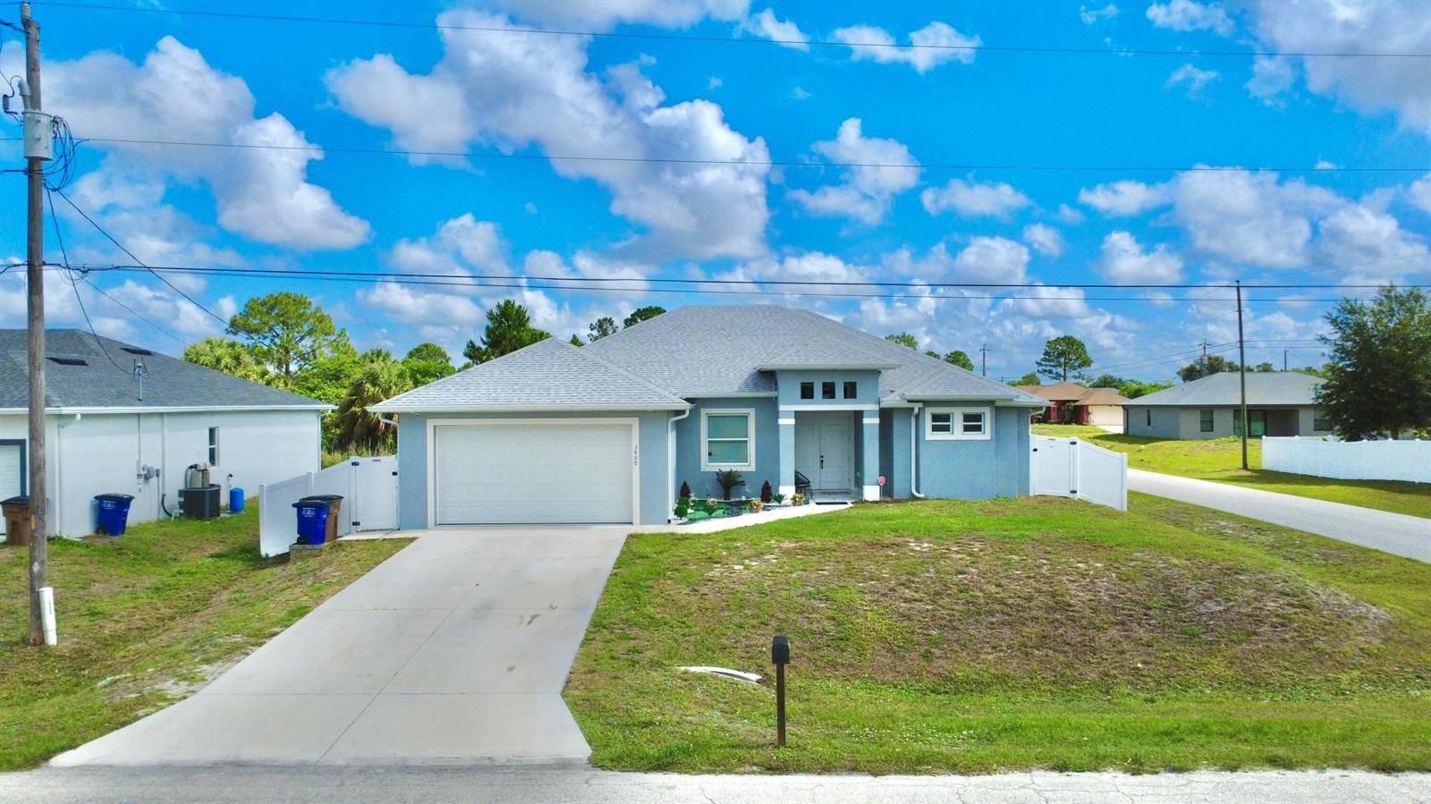 3900 SW 21st StLehigh Acres - picture