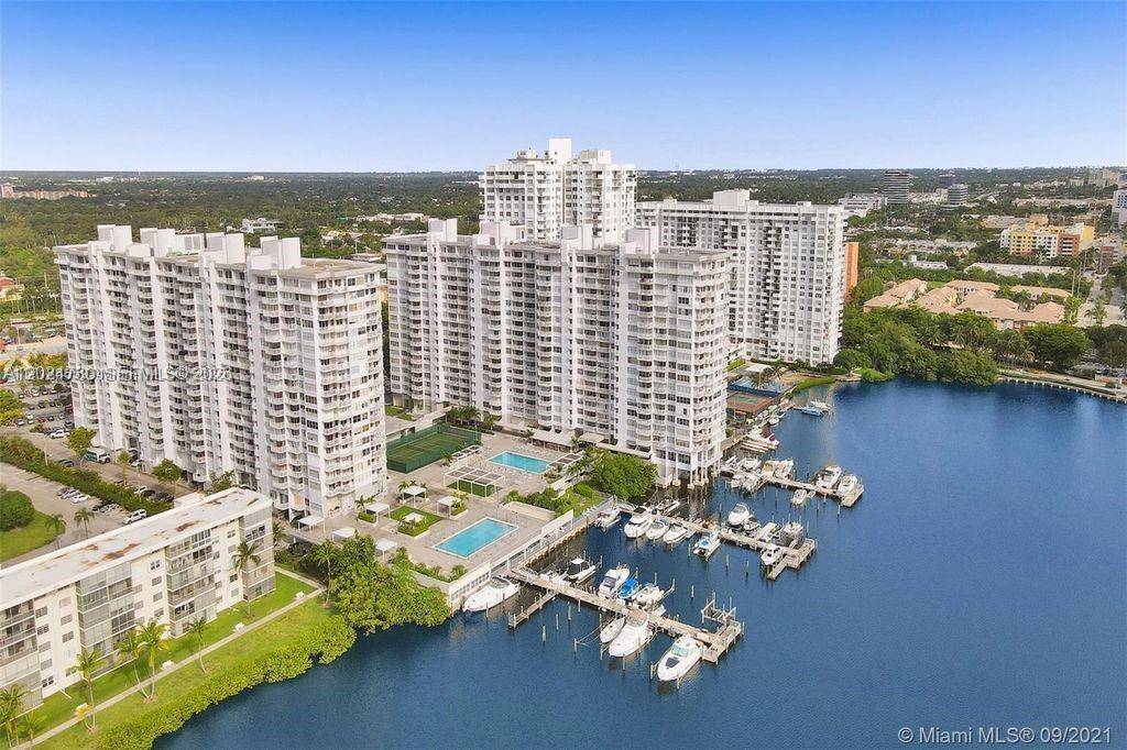 18081 Biscayne BlvdAventura - Condo/Co-Op/Annual,Condo condo unit 1904 - picture