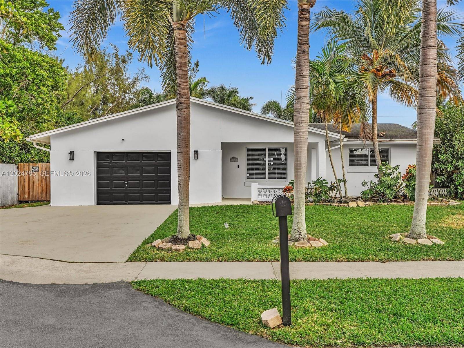 4500 SW 42nd TerDania Beach - picture