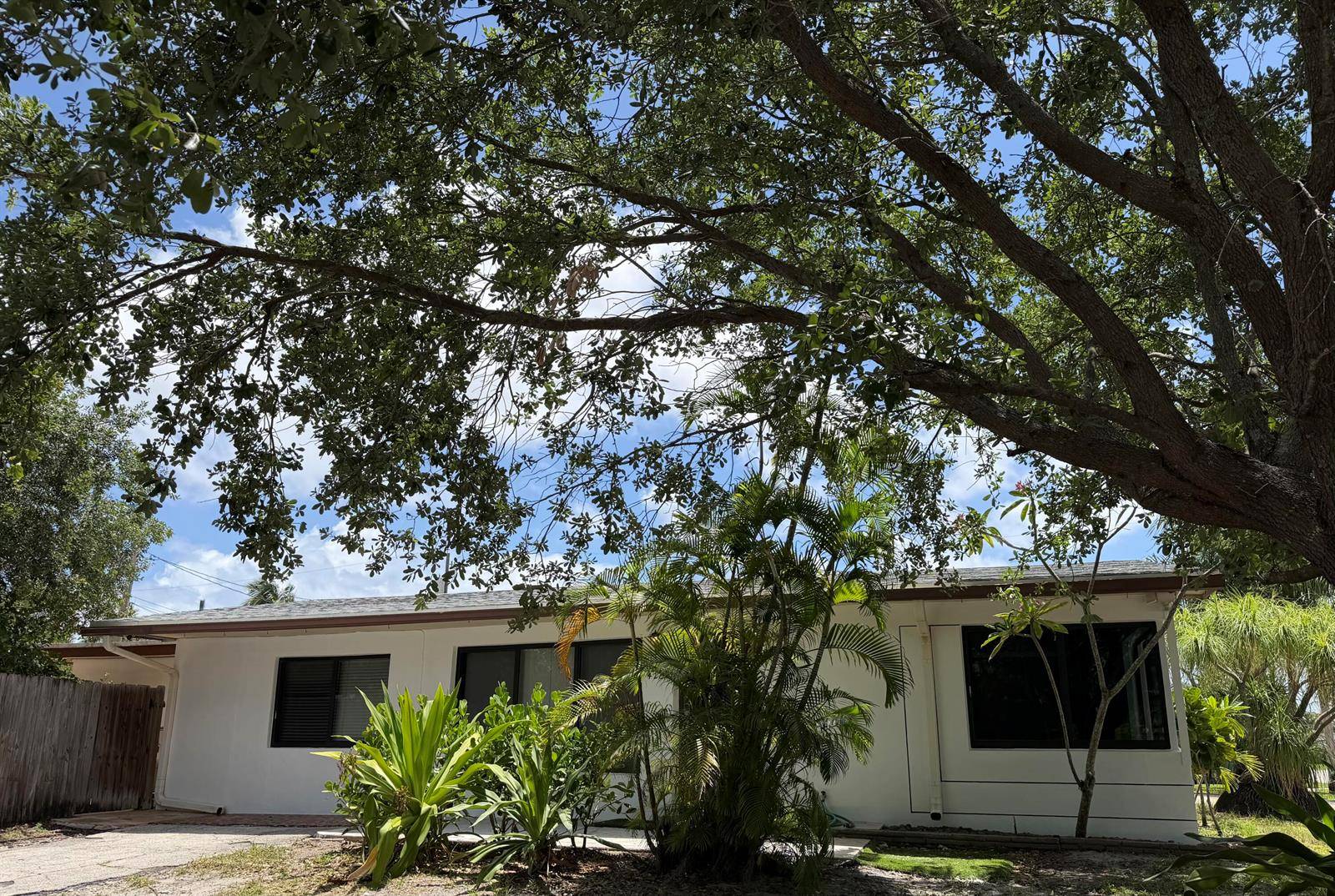 4250 NE 12thPompano Beach - picture