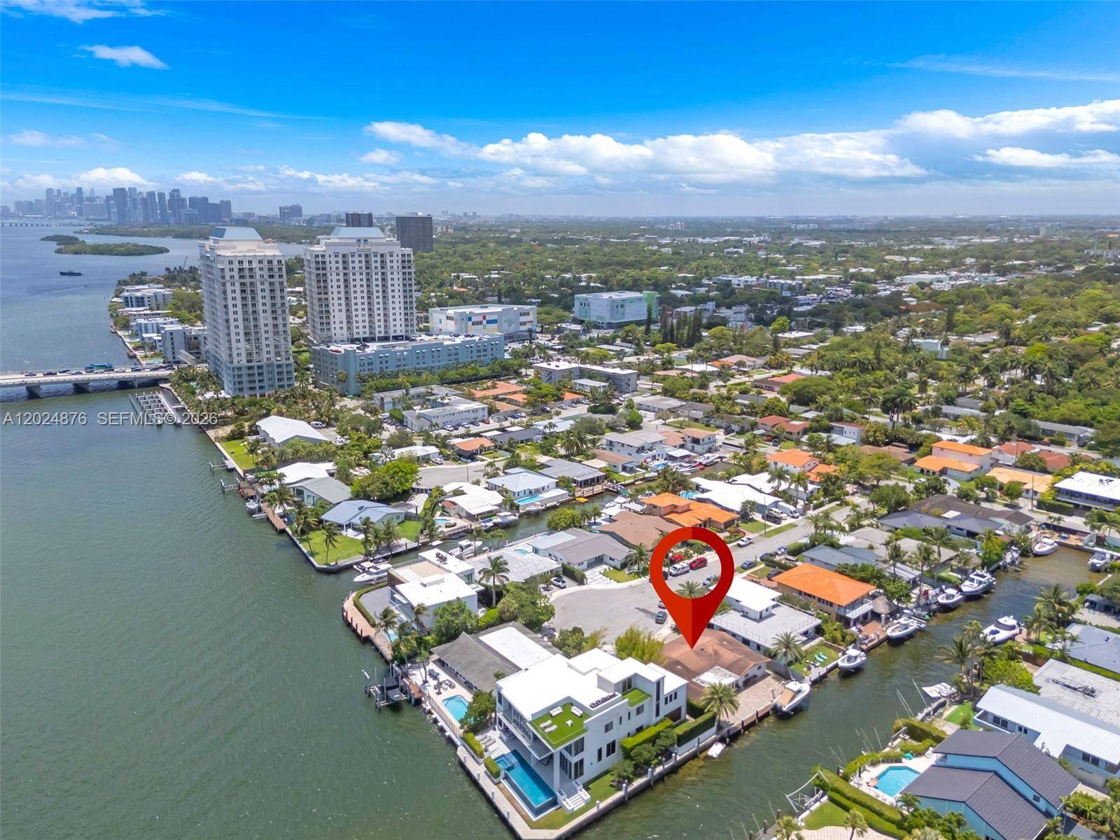 1261 NE 82nd StMiami - picture