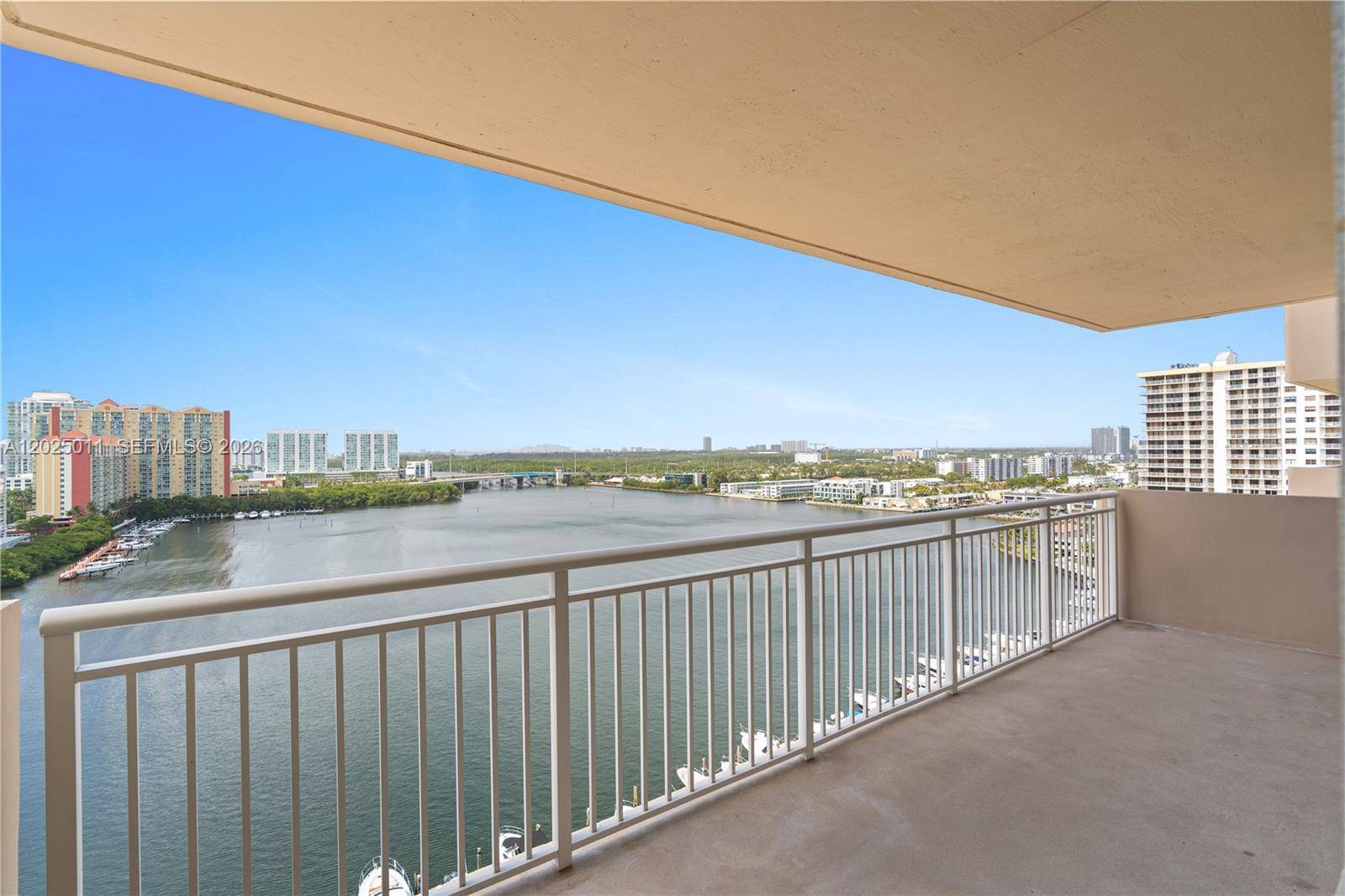 250 174th StSunny Isles Beach - Condo/Co-Op/Annual,Condo condo unit 1620 - picture