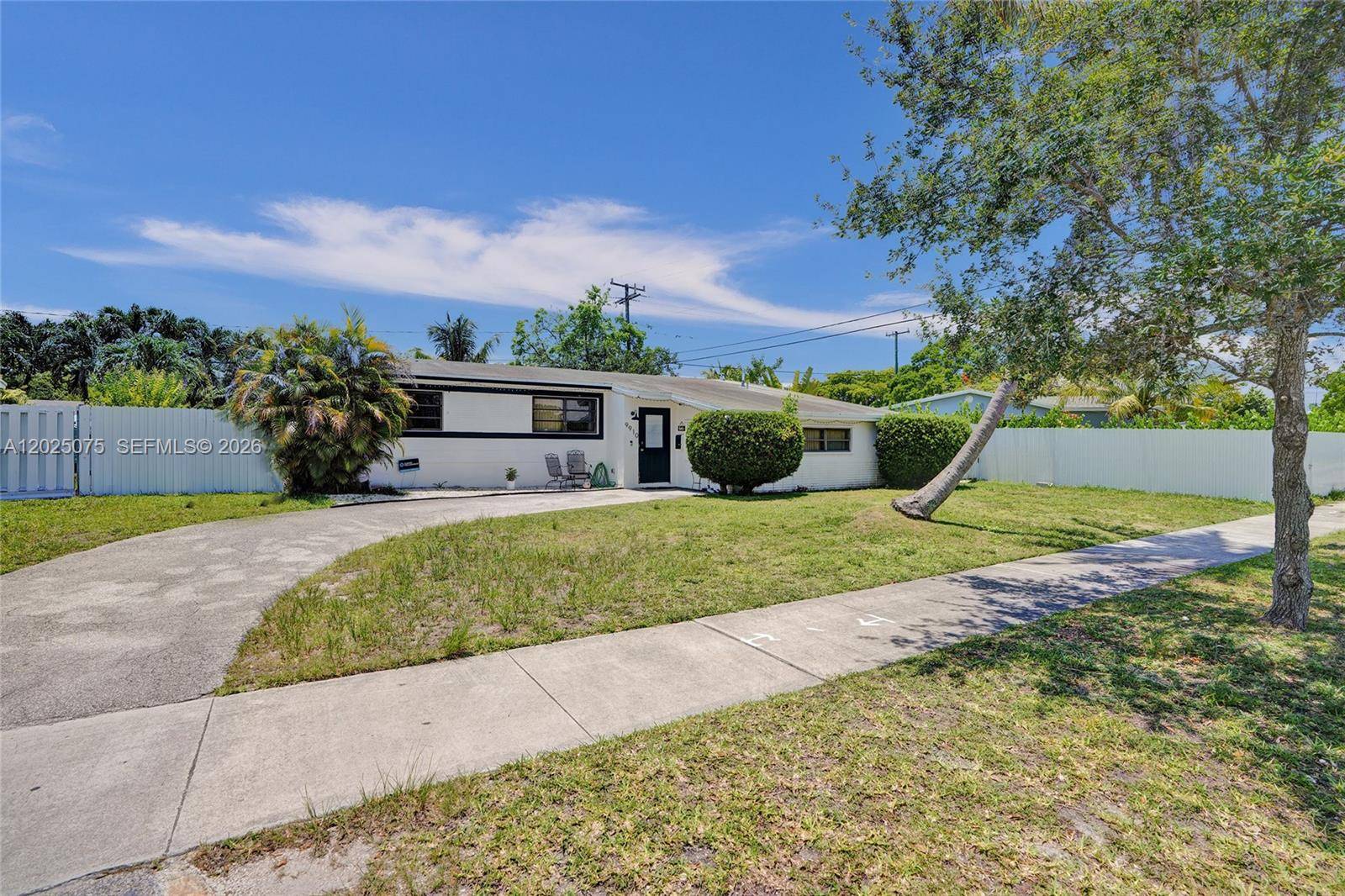 9910 Bahama DrCutler Bay - picture