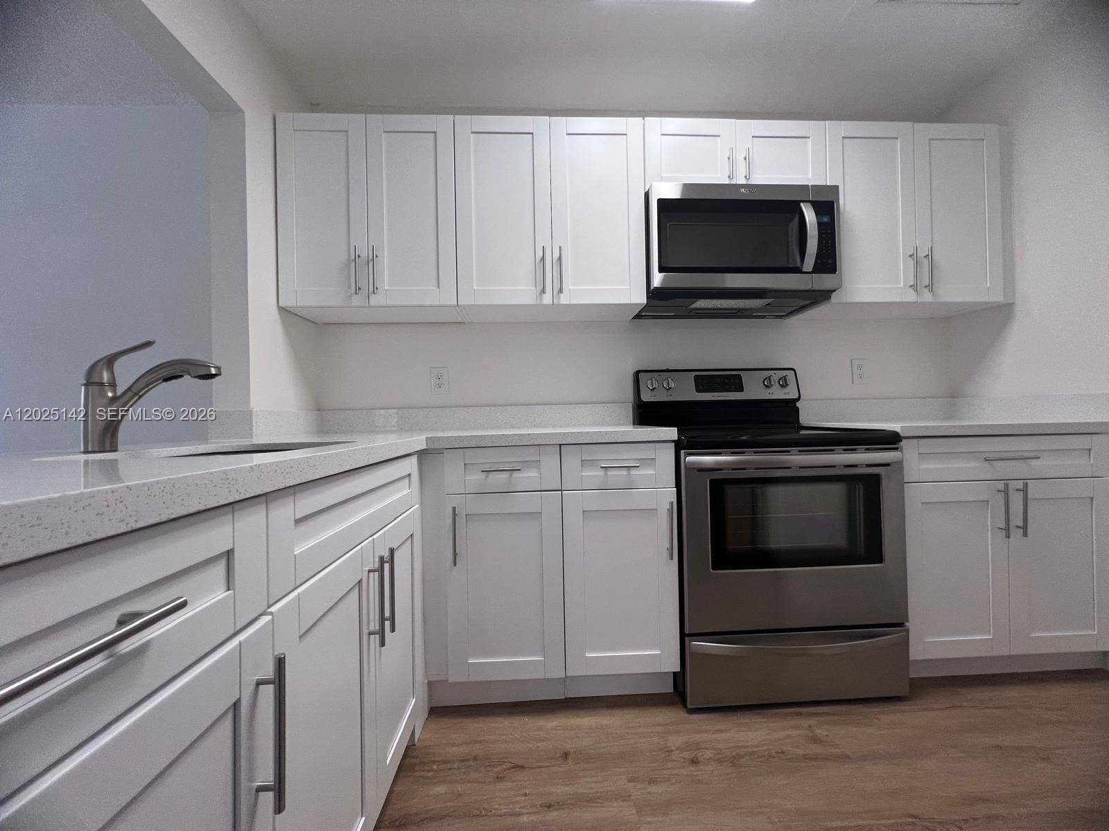 2570 W 67th PlHialeah - Condo 1-4 Stories,Condo condo unit 21-2 - picture