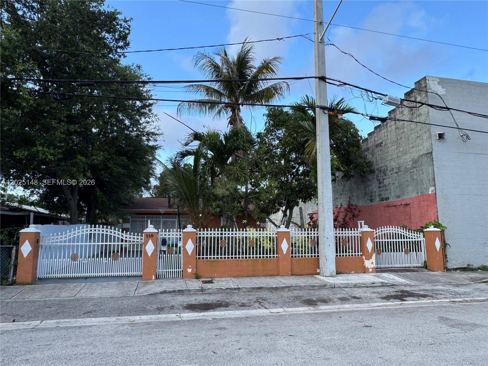 110 NW 52nd StMiami - picture