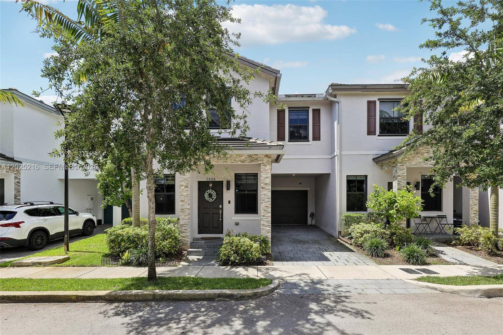 1526 SW 29th StFort Lauderdale - picture