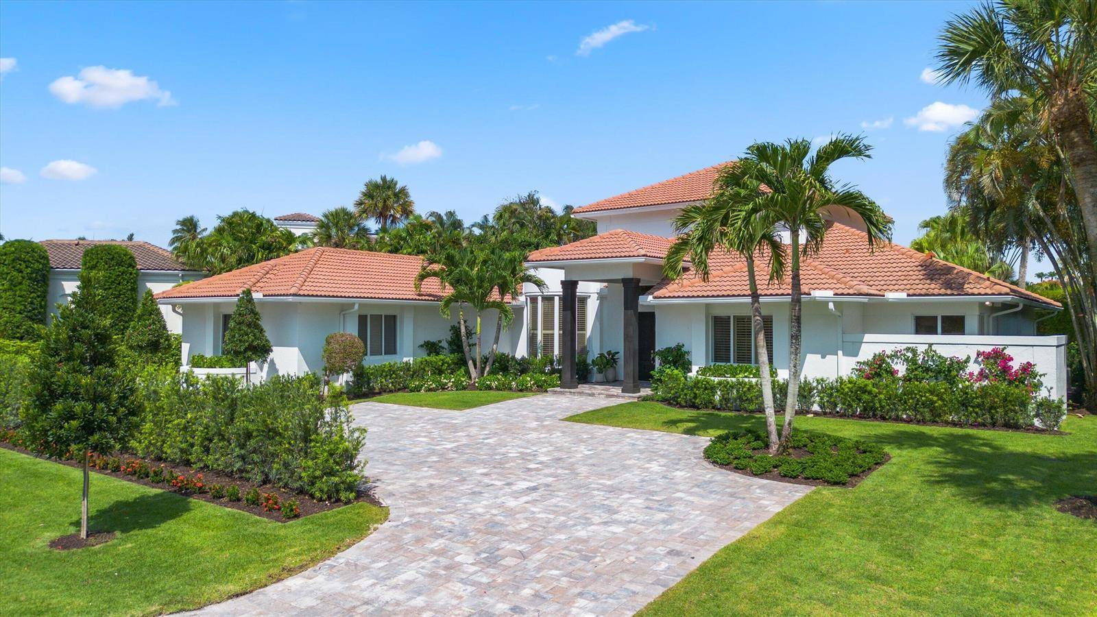 2432 Golf BrookWellington - picture
