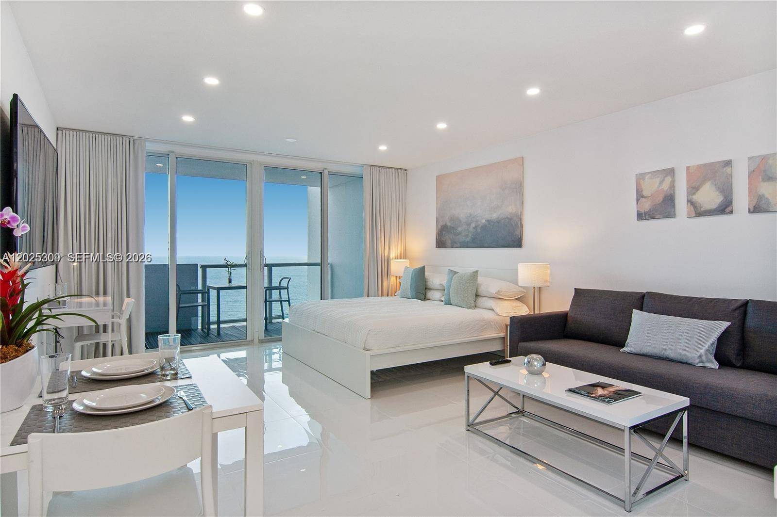 5445 Collins AveMiami Beach - Condo-Hotel,Condo condo unit 928 - picture