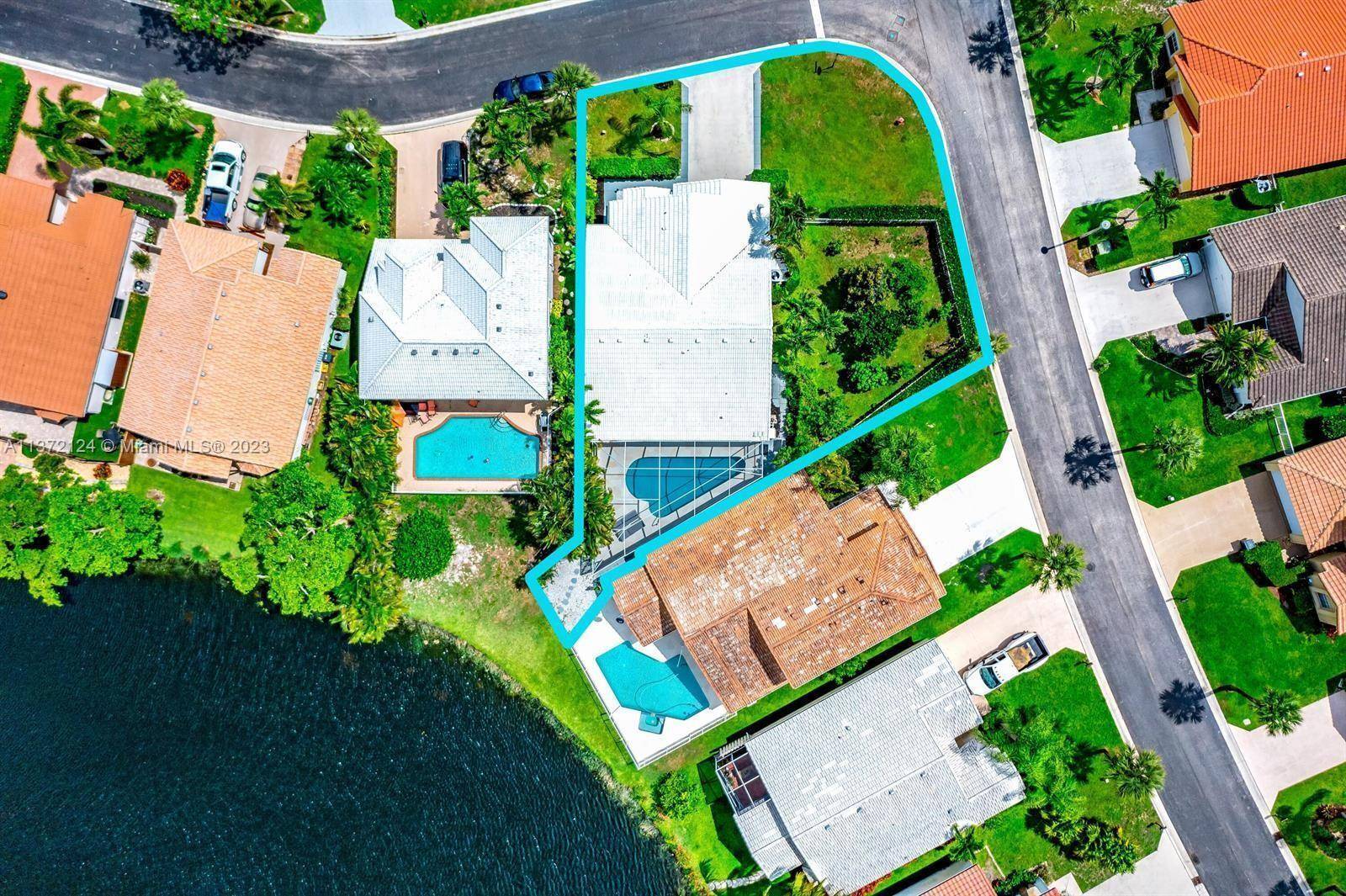 2690 LinksideWellington - picture