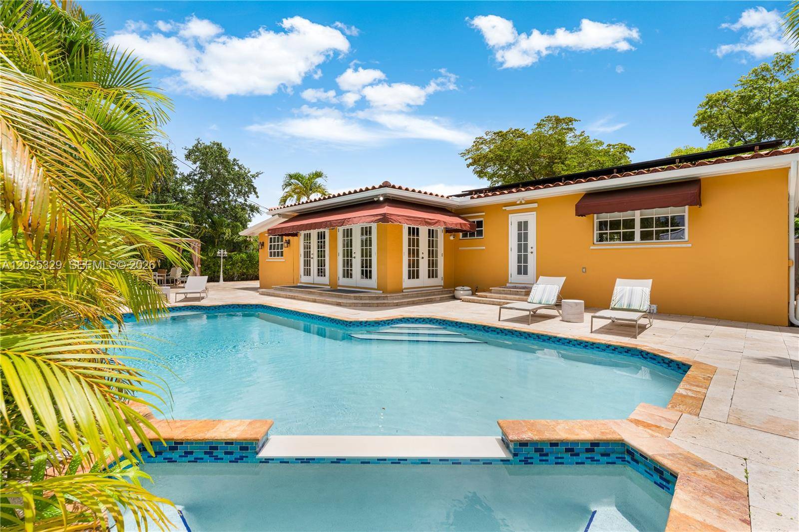 1380 Miami Springs AveMiami Springs - picture