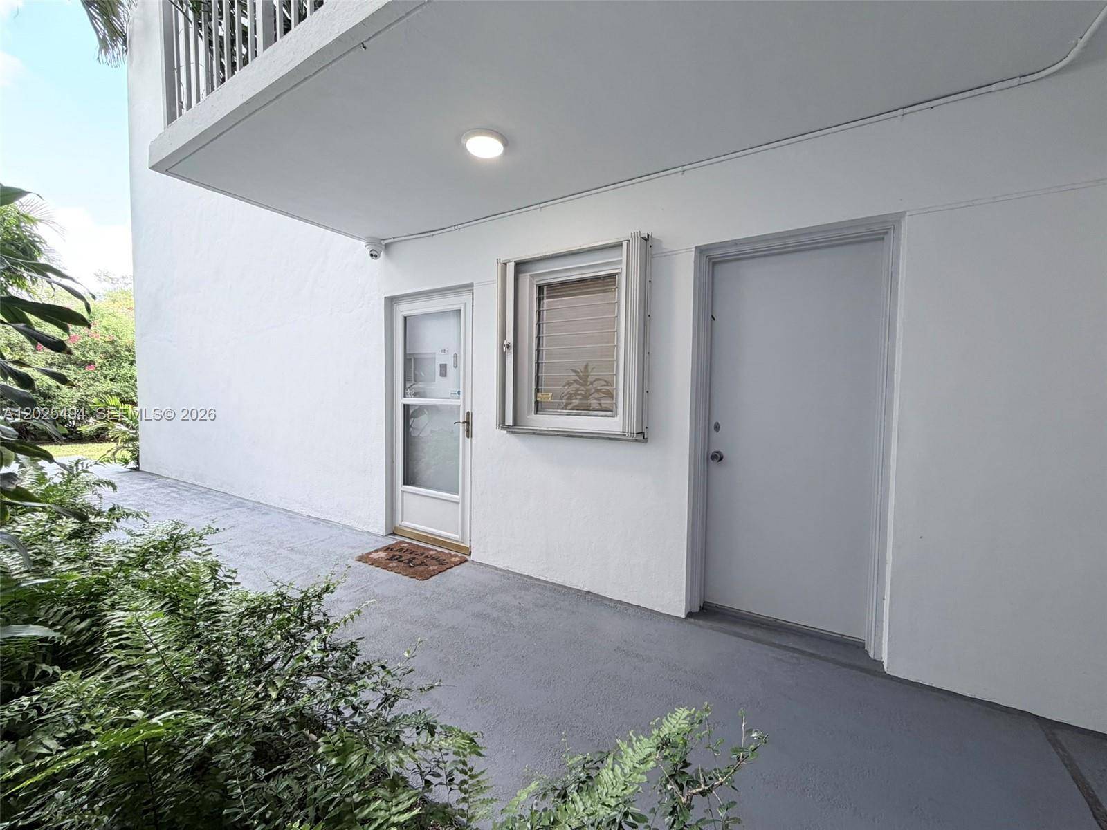 9159 SW 77th AveMiami - KEN-DADE NO 2 CONDOMINIUM condo unit 112 - picture