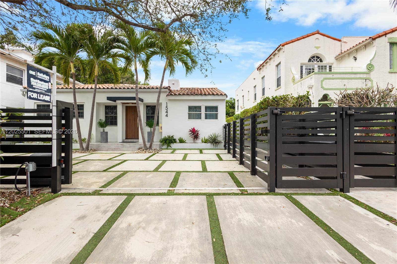 1544 Michigan AveMiami Beach - picture