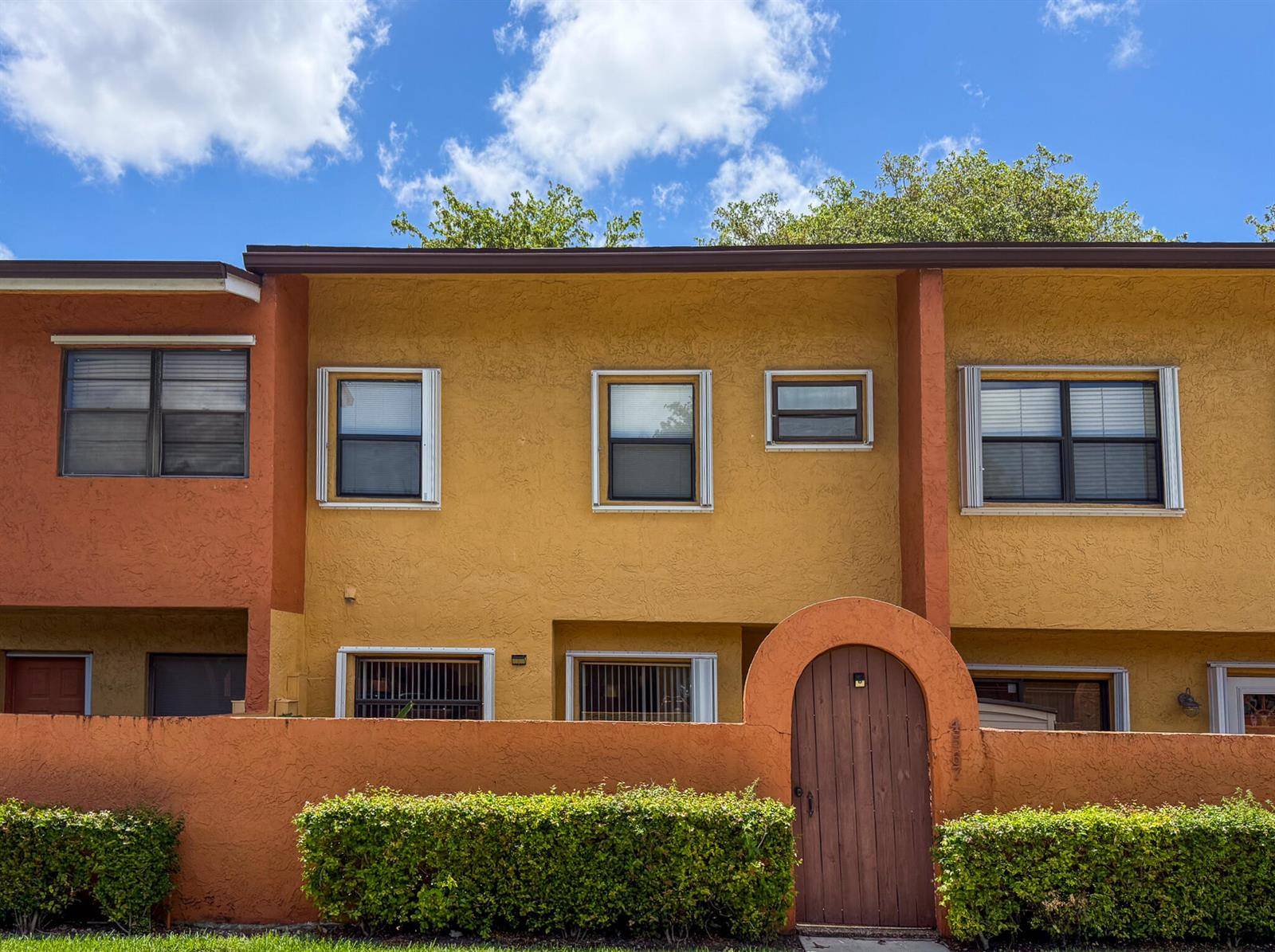4567 NW 90thSunrise - picture