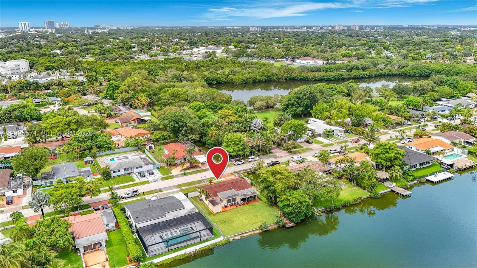 2501 NE 209th TerMiami - picture