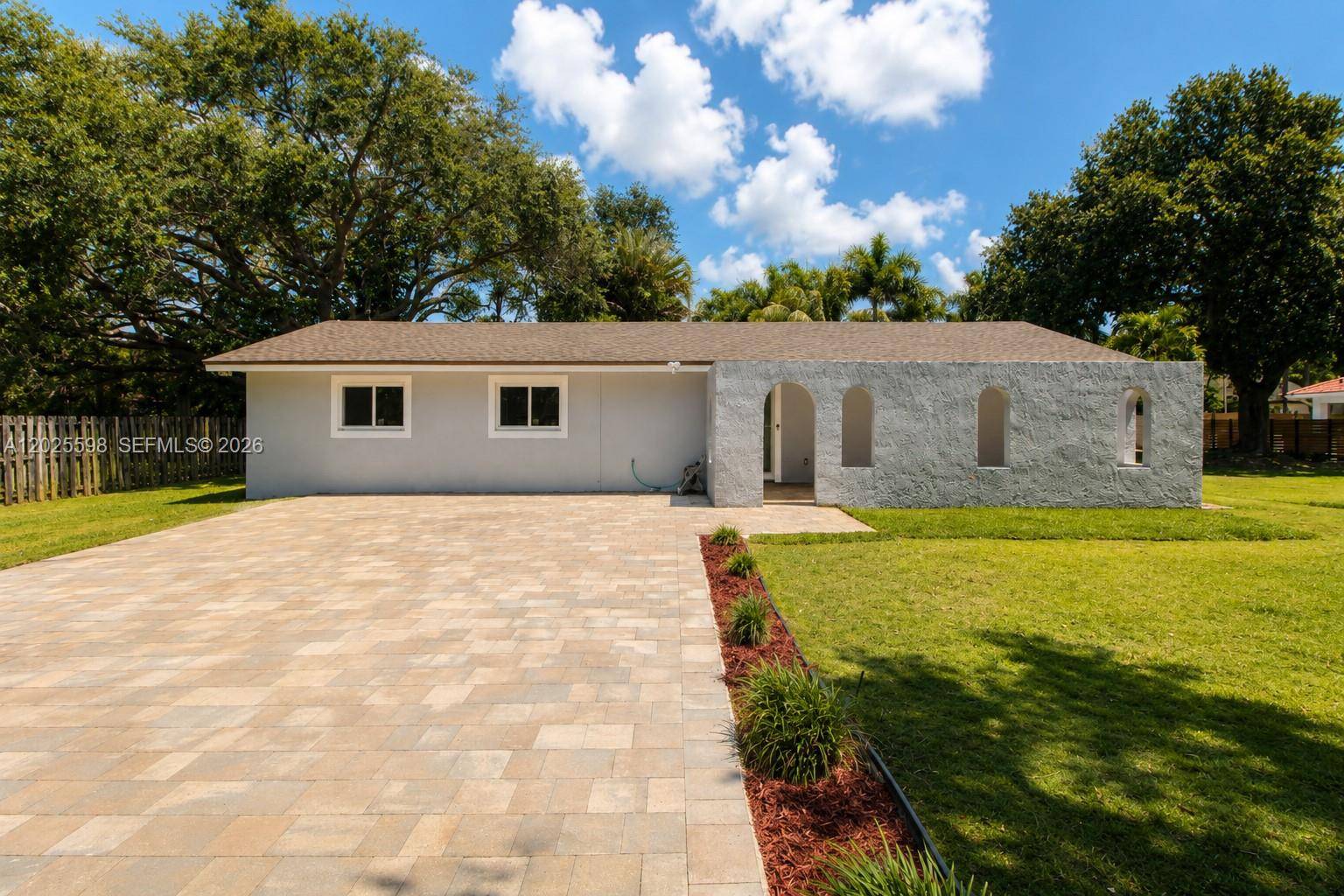 9421 SW 150th StMiami - picture