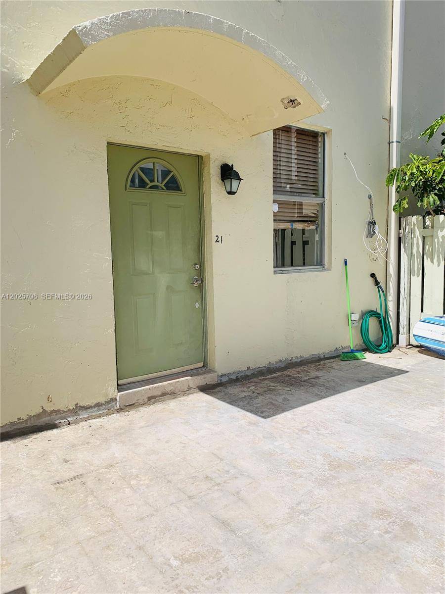 1651 NE 115th StMiami - NORTHGATE TOWNHOUSE CONDO,NORTHGATE TOWNHOUSE condo unit 21C - picture