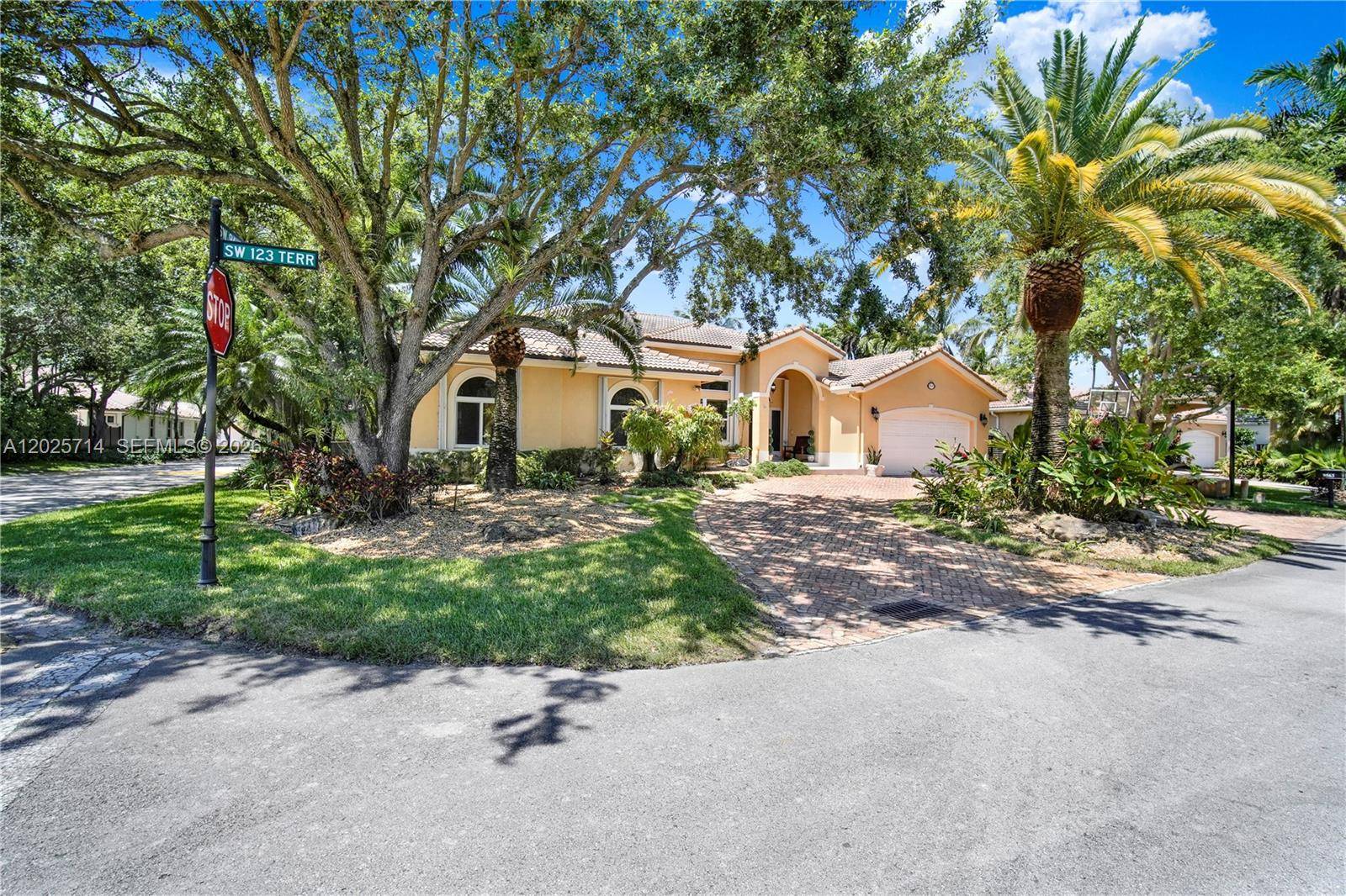 9563 SW 123rd TerMiami - picture