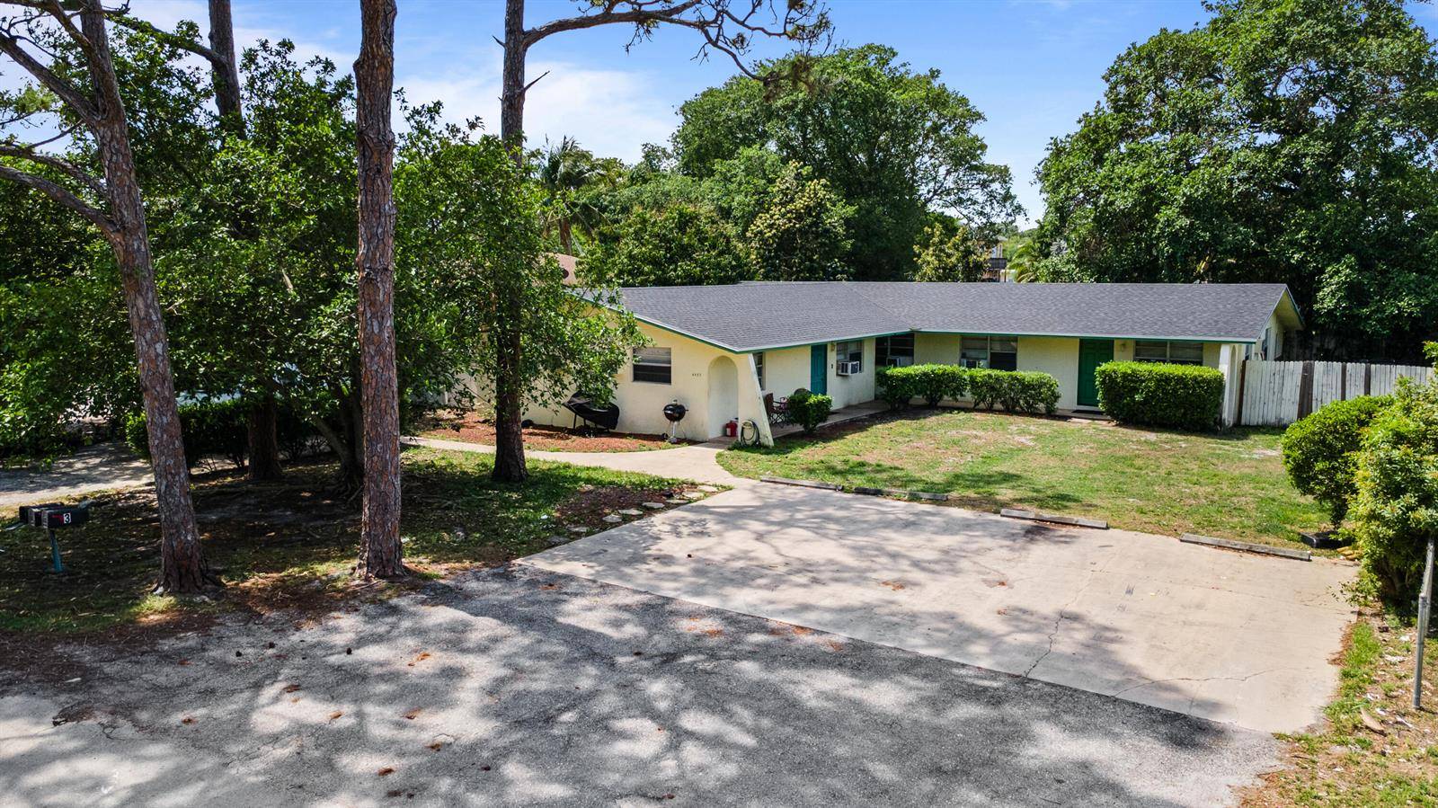 4453 Stevens - picture