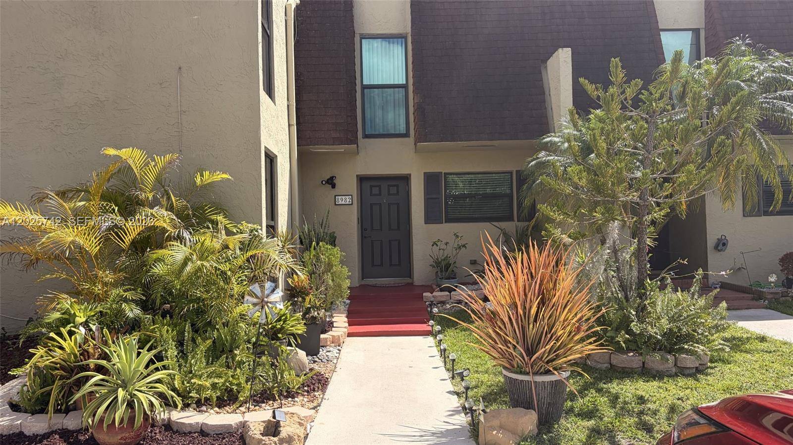 8982 Palm Tree LnPembroke Pines - Townhouse condo unit 8982 - picture
