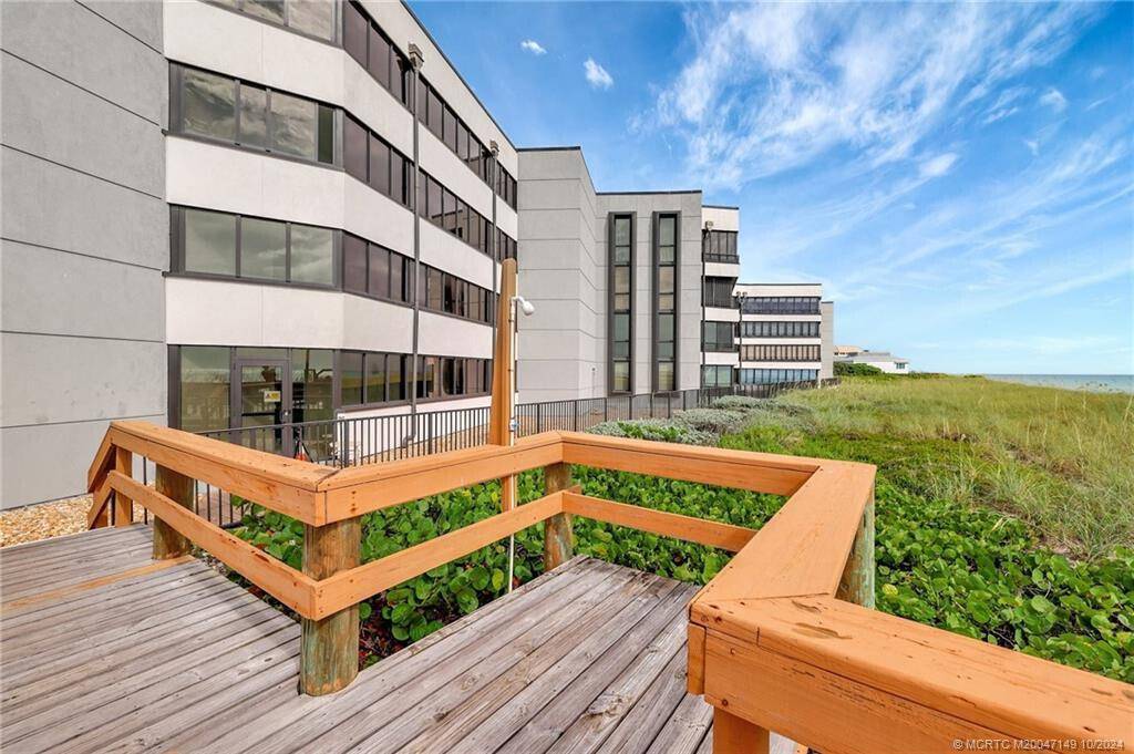 1357 NE OceanStuart - SUNTIDE CONDO,SUNTIDE condo unit 215 - picture