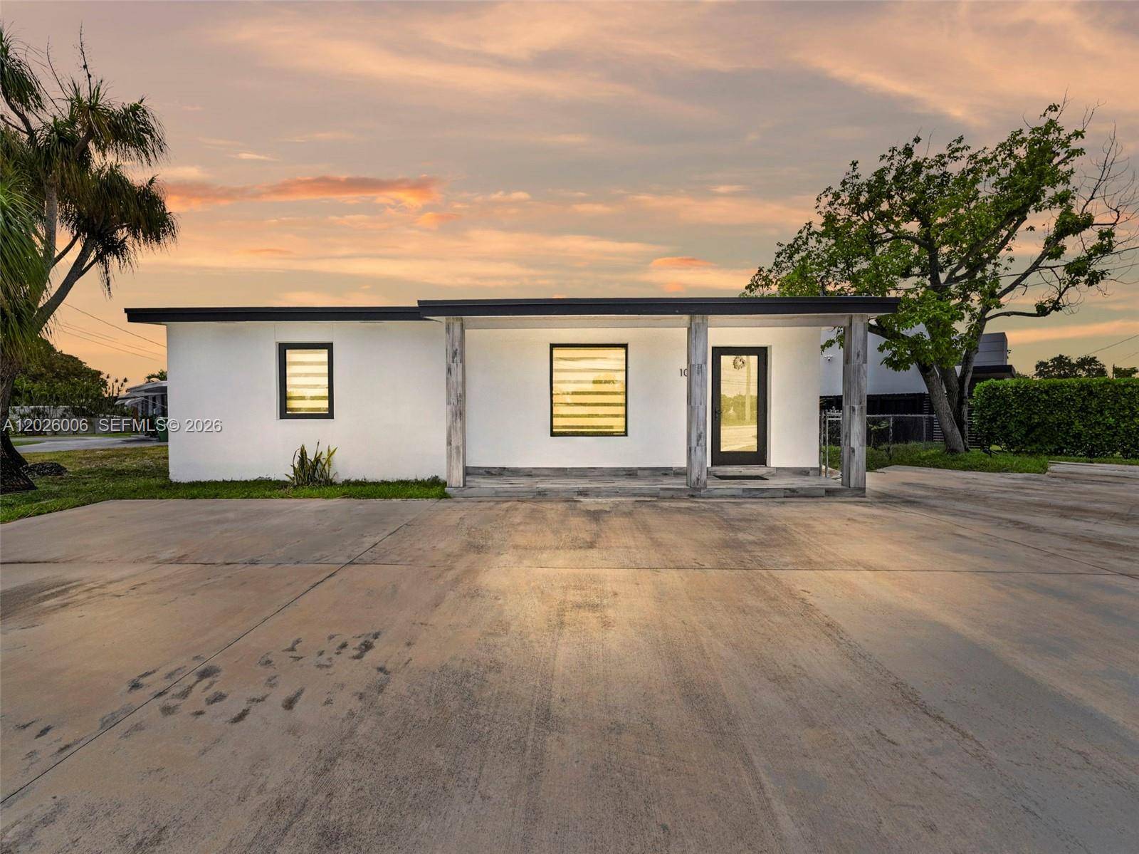 10700 SW 46th StMiami - picture