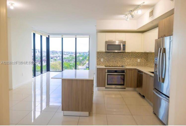 5252 NW 85th AveDoral - Condo/Co-Op/Annual,Condo condo unit 601 - picture
