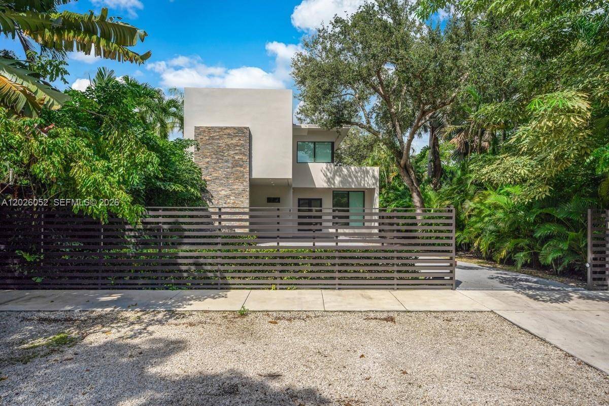3741 Kumquat AveMiami - picture