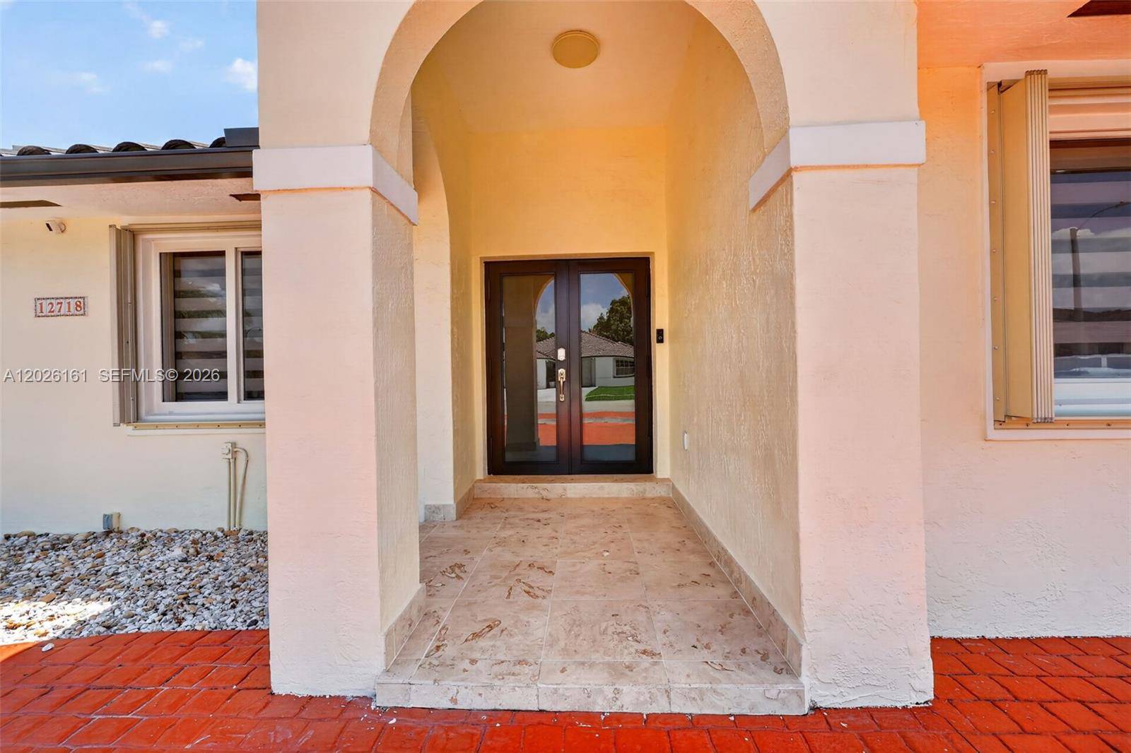 12718 NW 6th LnMiami - picture