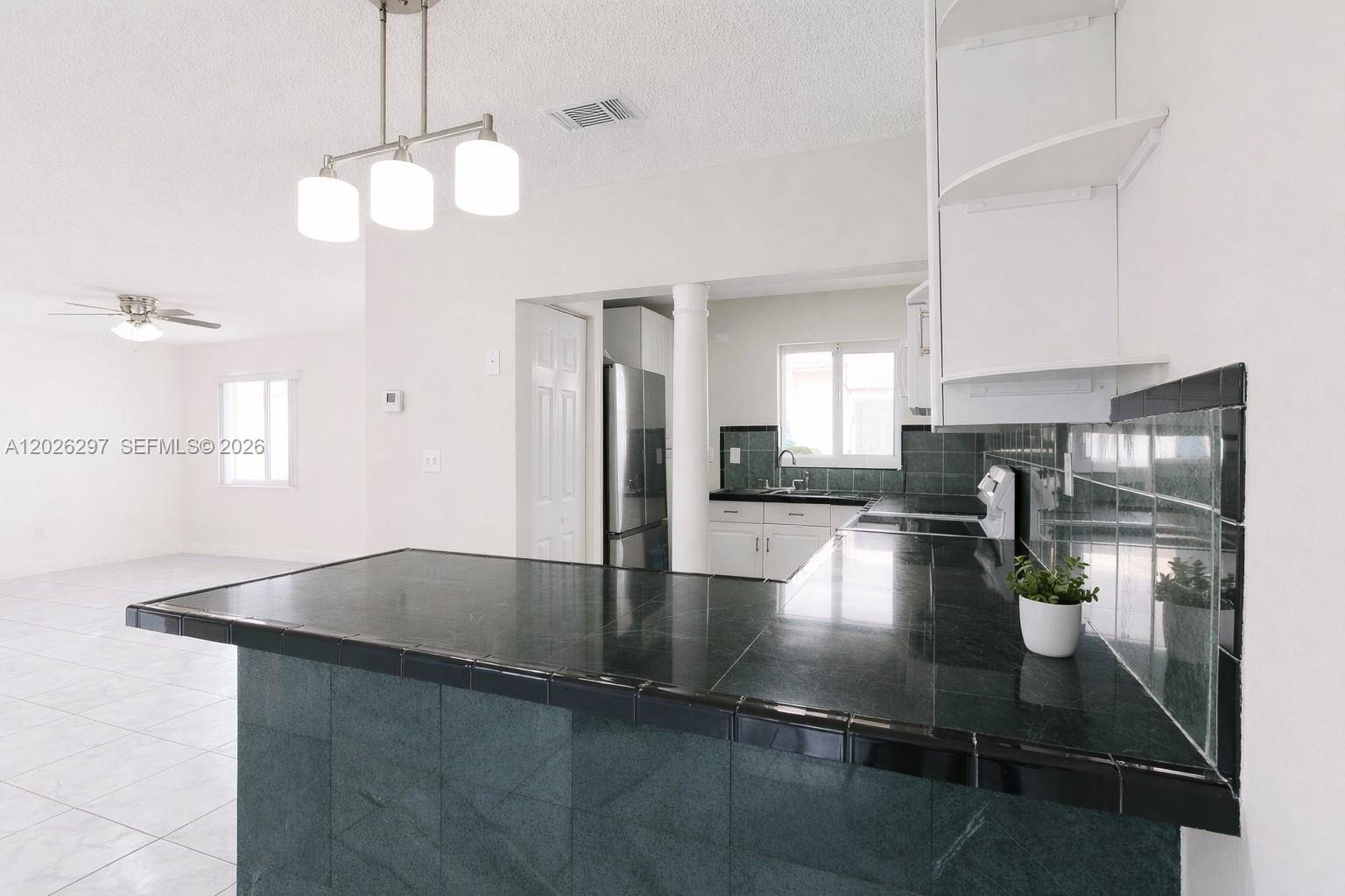 601 SW 116th ctSweetwater - picture