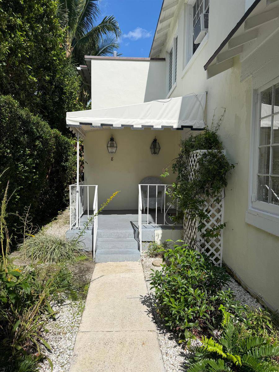 301 ChileanPalm Beach - THREE HUNDRED ONE CHILEAN condo unit 0080 - picture