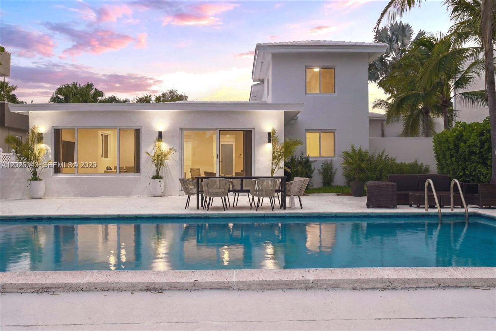 1510 S Treasure DrNorth Bay Village - Single Family-Annual,House condo unit SINGLE - picture