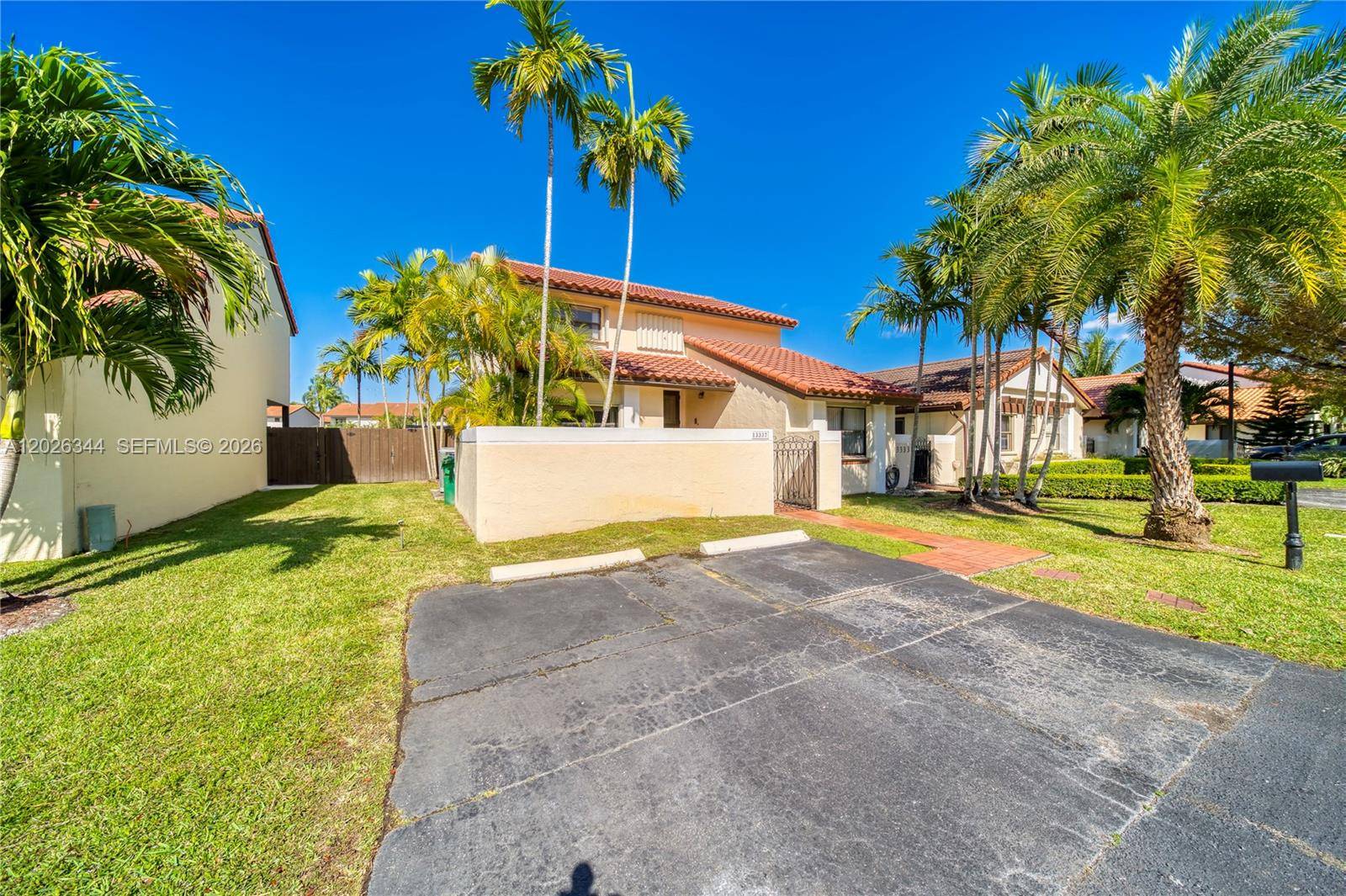 13337 SW 64th LnMiami - picture