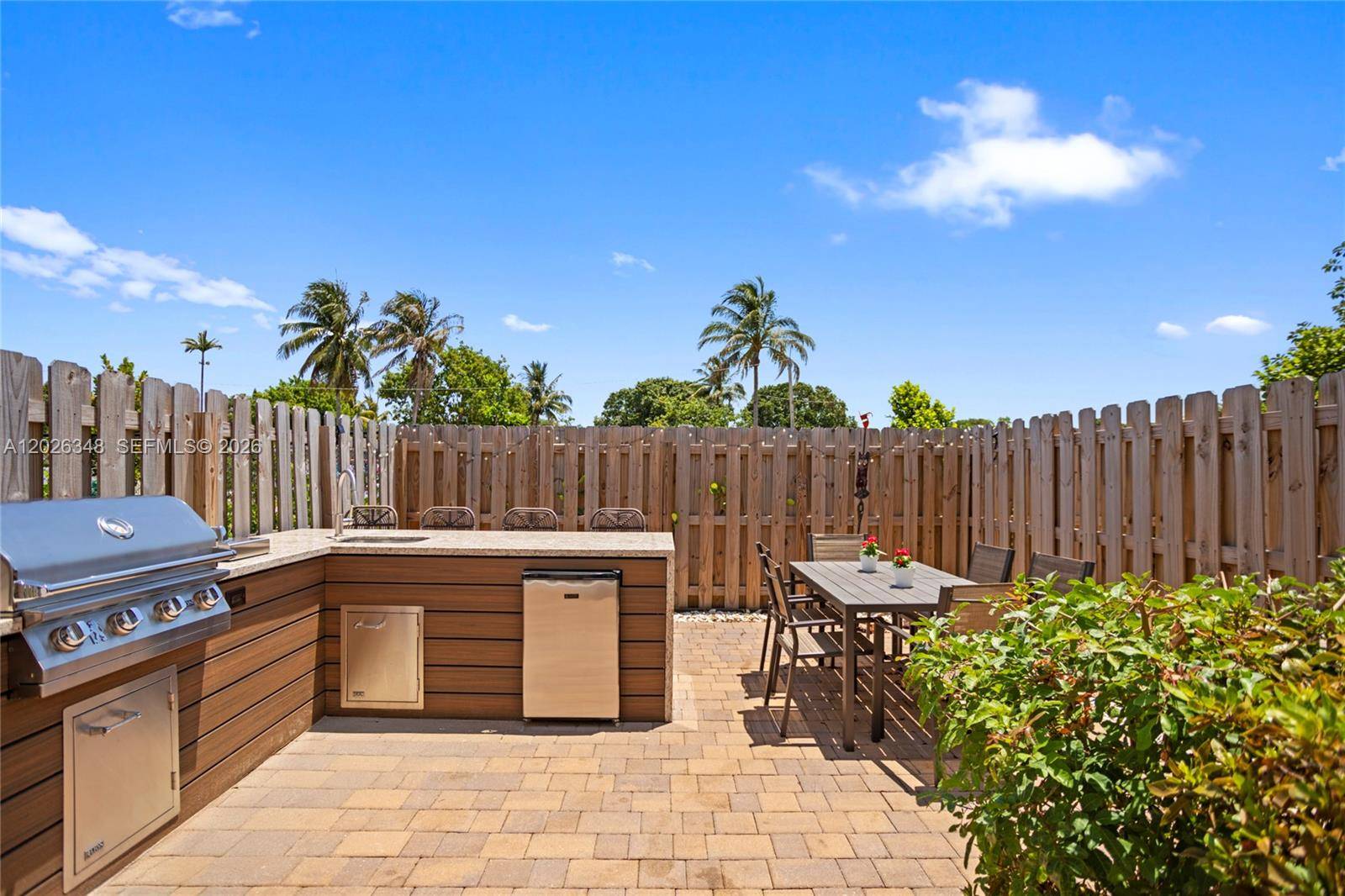 12317 NW 23rd CtMiami - picture