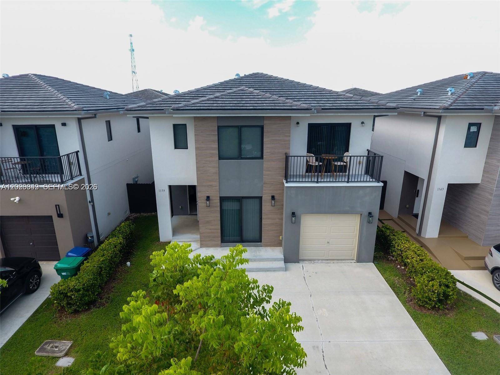 1159 NW 3rd StFlorida City - picture