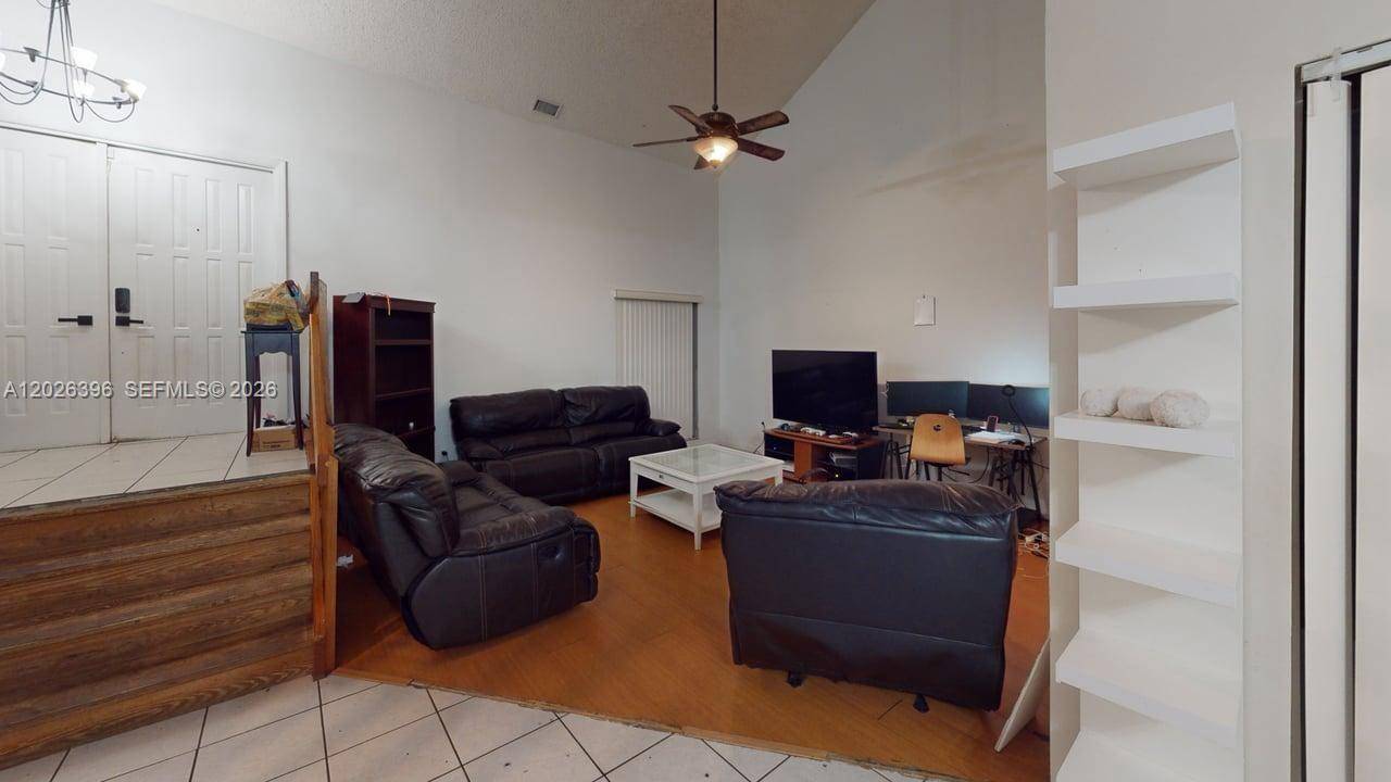 15552 SW 54th TerMiami - picture