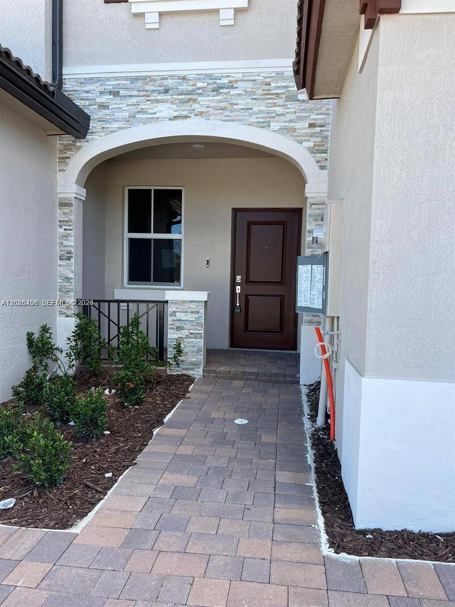 12663 NW 24th AveMiami - picture