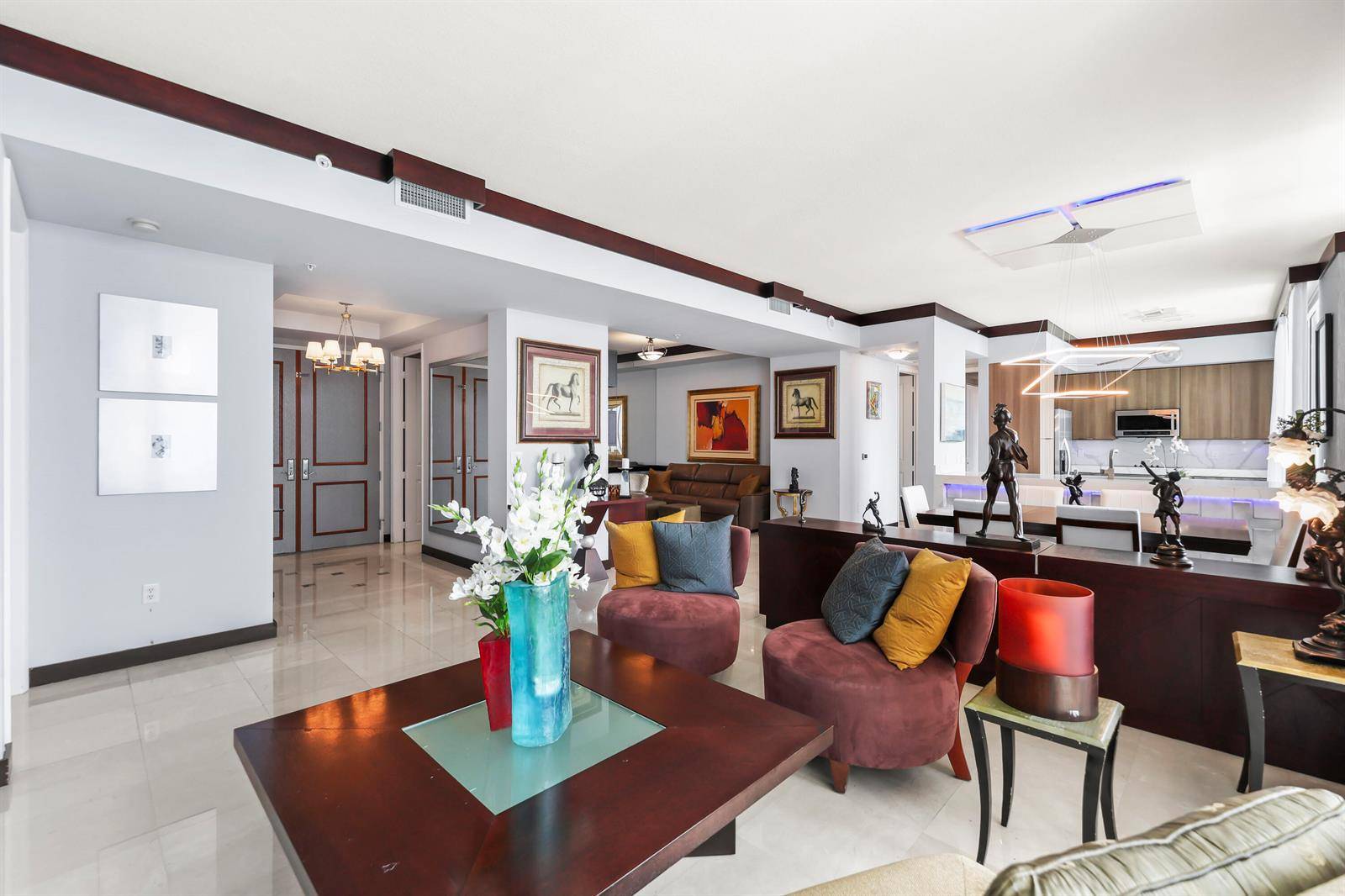 347 N New RiverFort Lauderdale - WATERGARDEN CONDO condo unit Ph 4 - picture