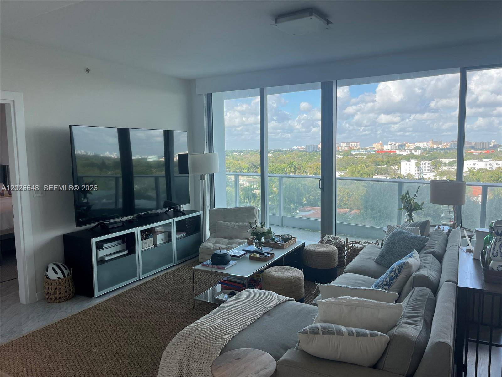 2627 S Bayshore DrMiami - GROVENOR HOUSE CONDO condo unit 1208 - picture
