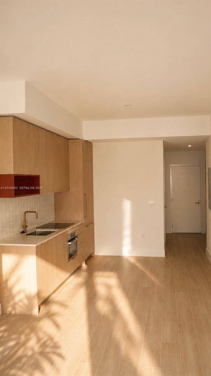 90 NE 32nd St.Miami - Apartments-Seasonal,Apartment condo unit 209 - picture
