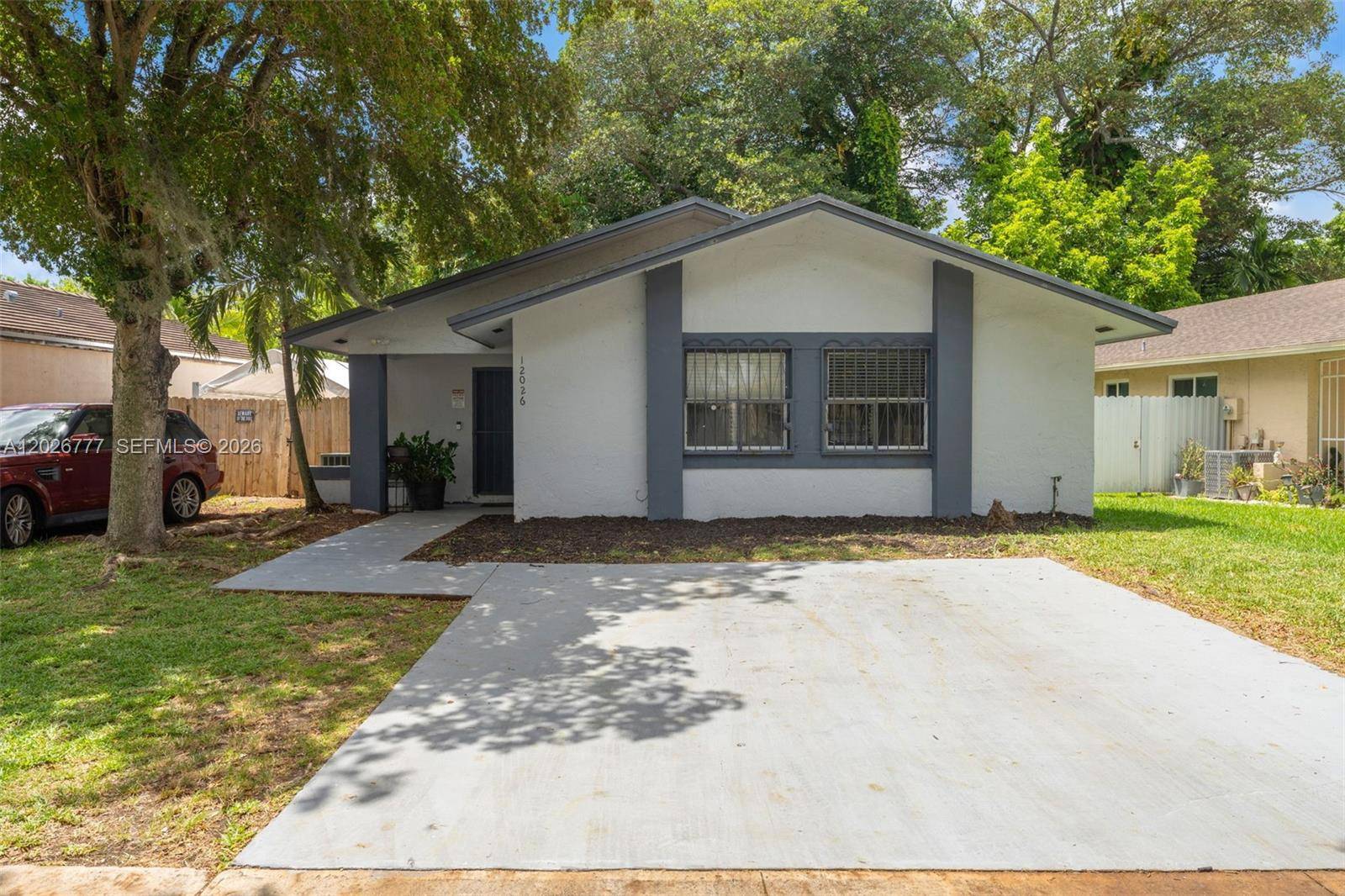 12026 SW 210th StMiami - picture