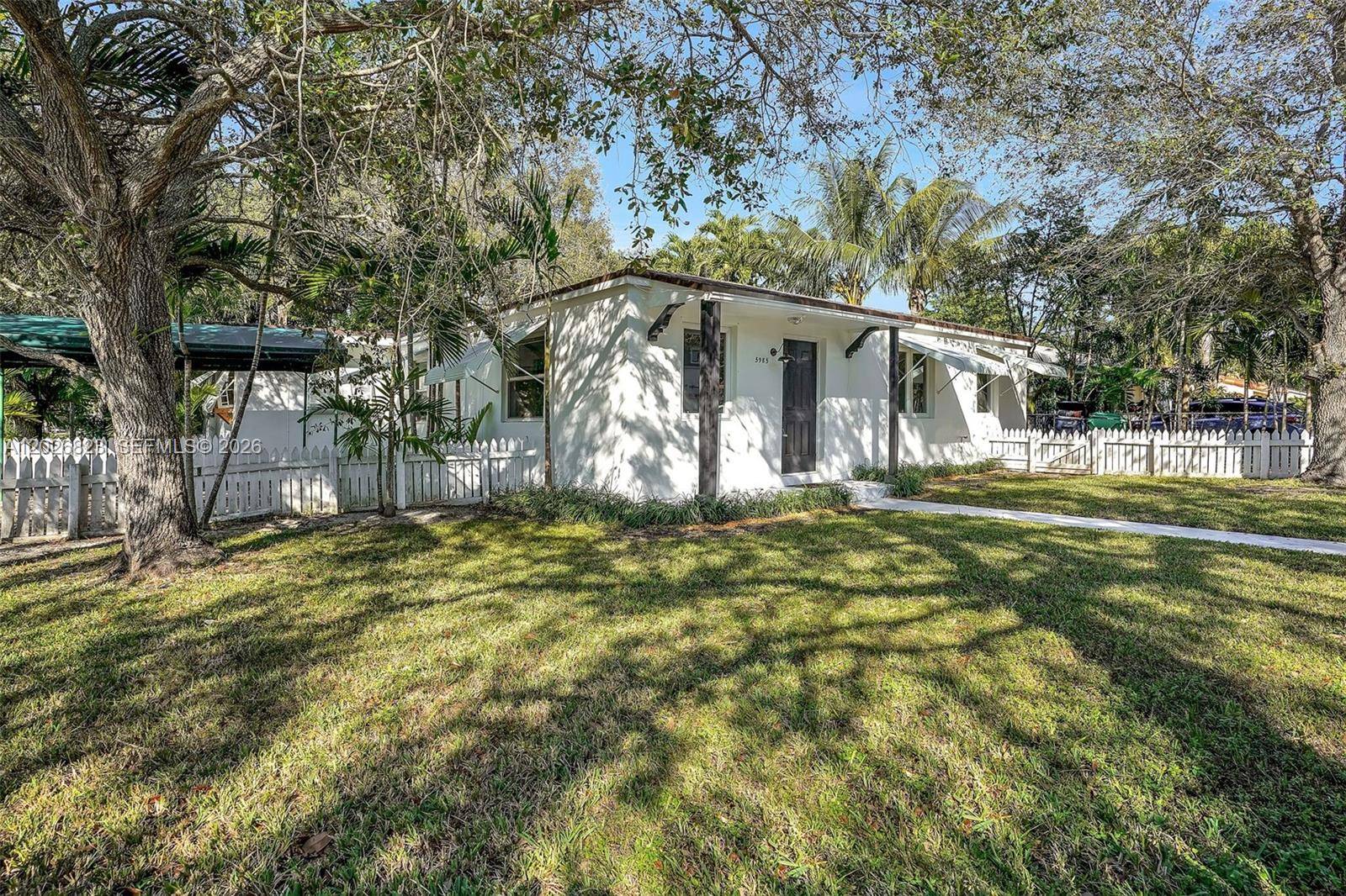 5985 SW 41st StMiami - Duplex/Tri/Quad-Annual,Multi Family condo unit Front - picture