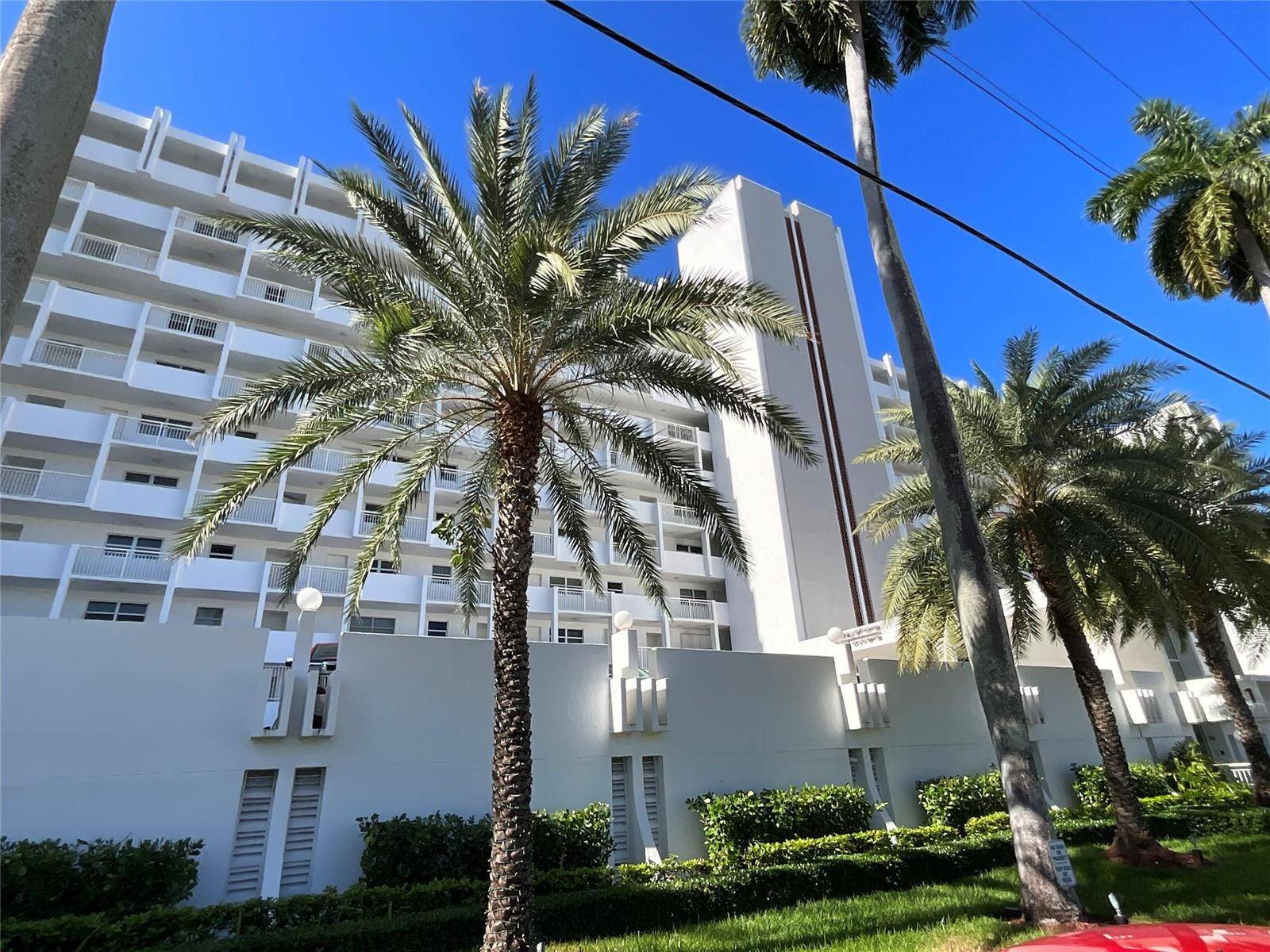 511 BayshoreFort Lauderdale - Bayshore Towers condo unit 405 - picture