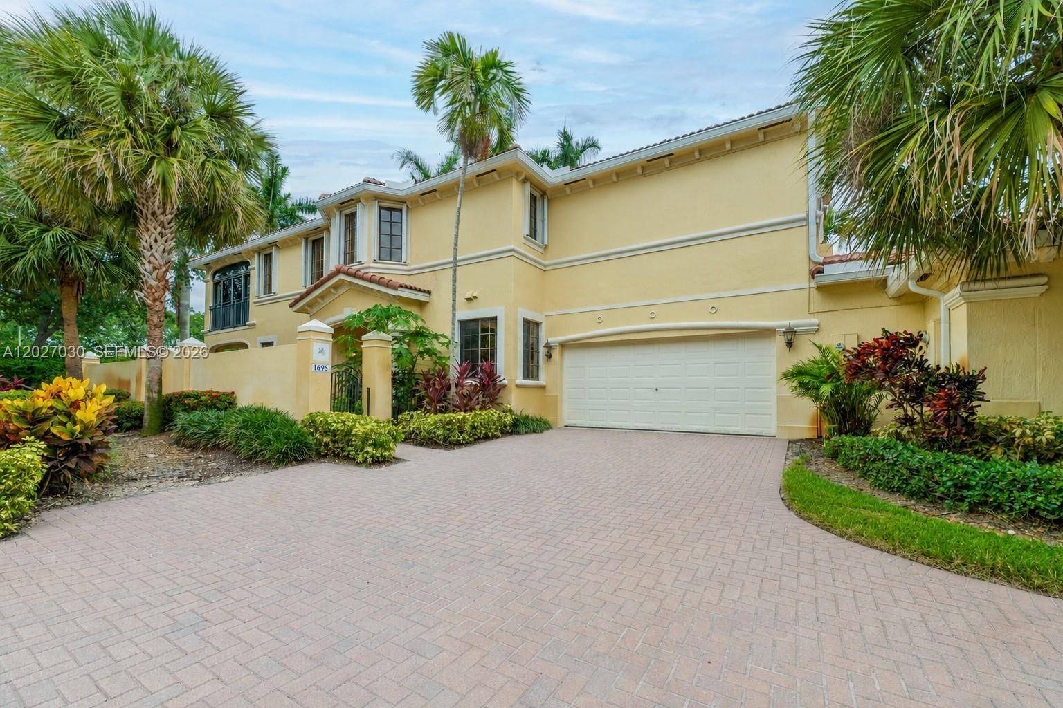 1695 Passion Vine CirWeston - MARIPOSA POINTE AT WESTON condo unit 22-1 - picture