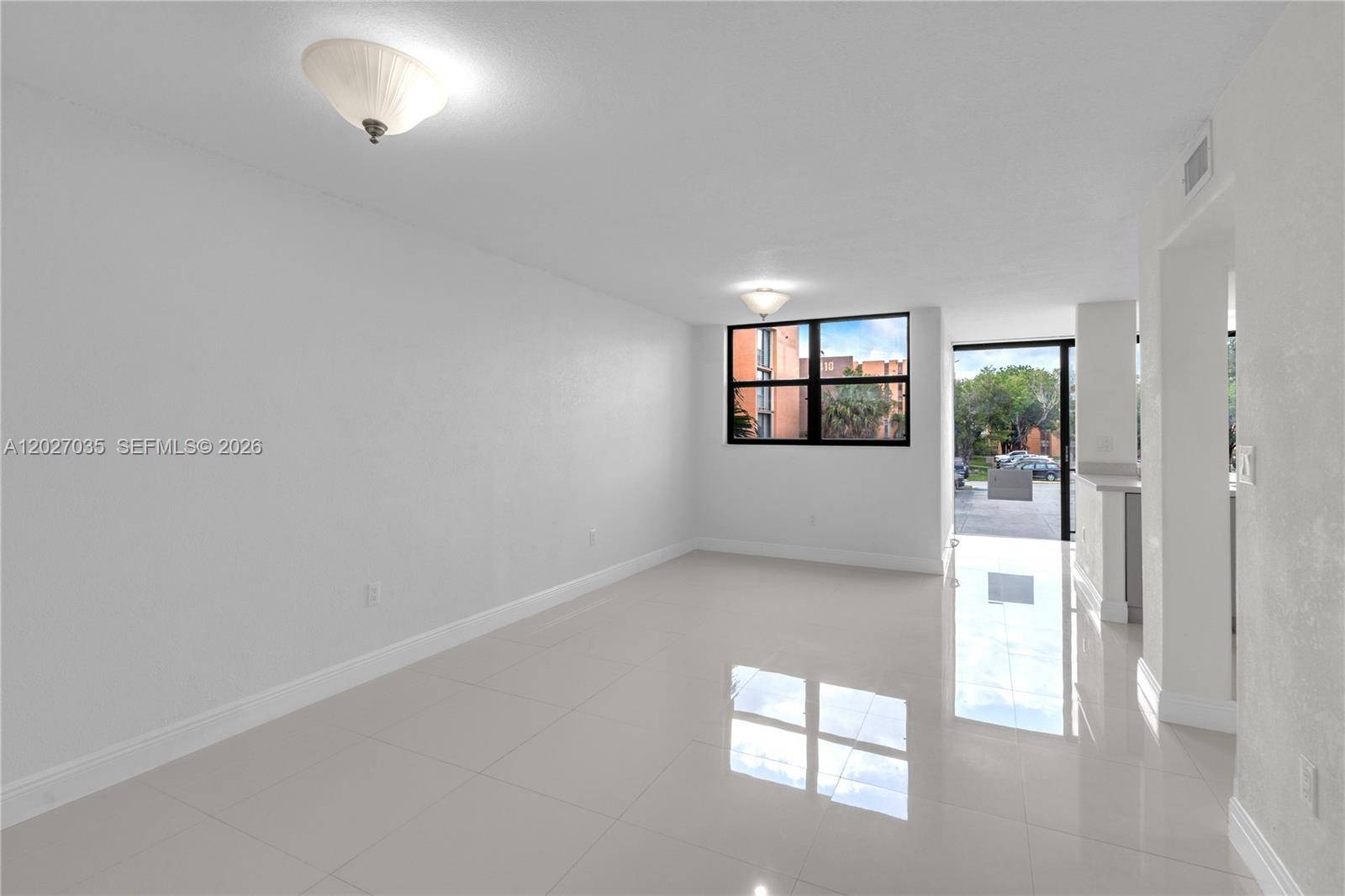 9440 W Flagler StMiami - VERSIALLES GARDENS II CON condo unit 208 - picture