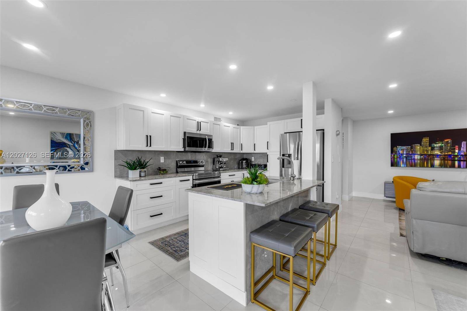 1350 SW 122nd AveMiami - PENINSULA AT INTL GARDENS condo unit 415 - picture