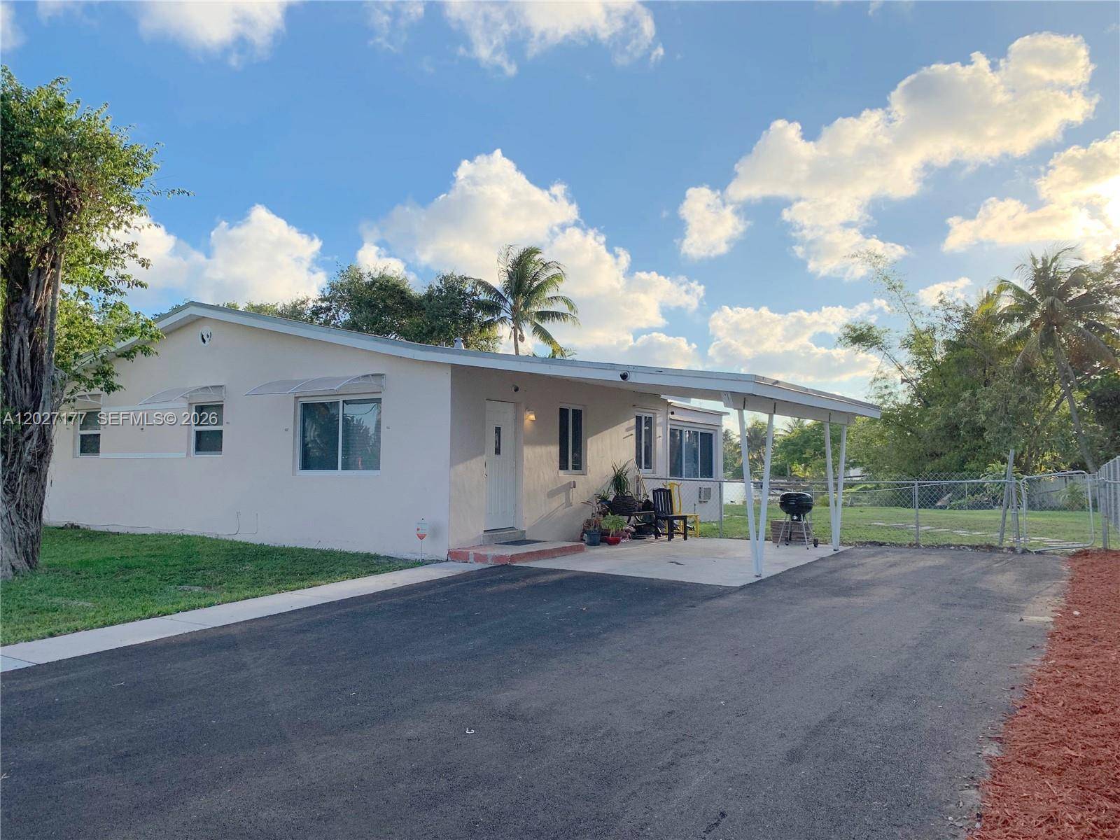3300 SW 32nd AveWest Park - picture